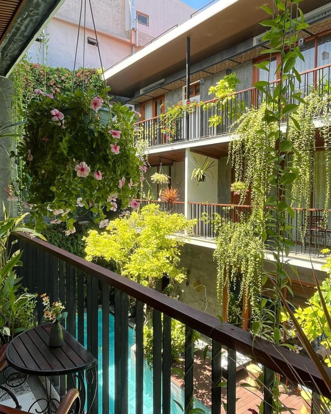 Tam House Hotel