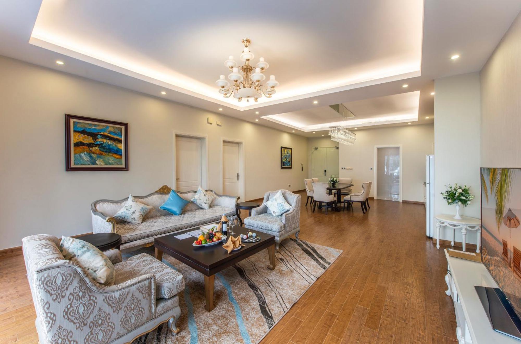 Vinpearl & Bay Resort Nha Trang