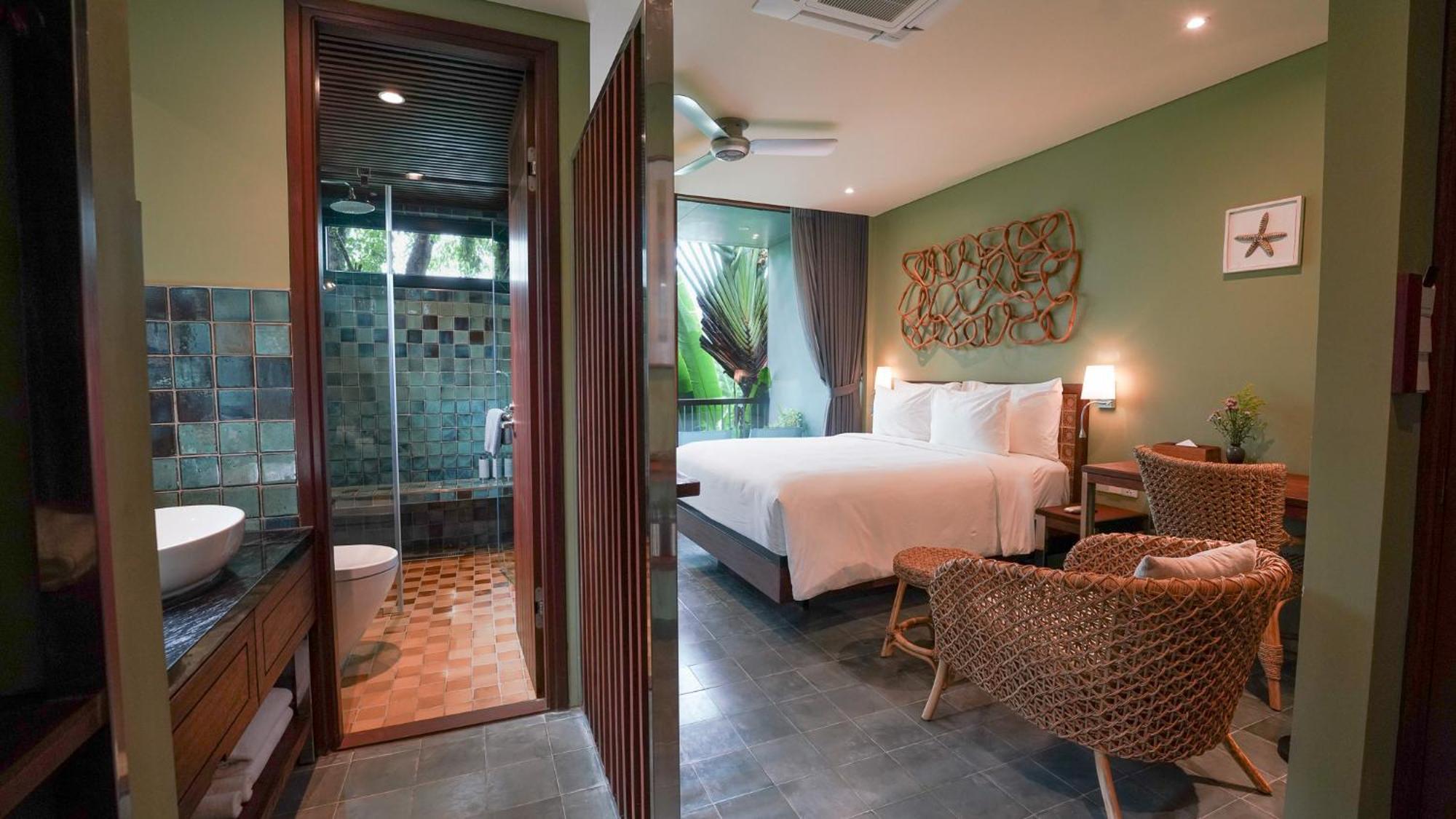 Hotel Chiem Hoian - The Beachside Boutique & 4*