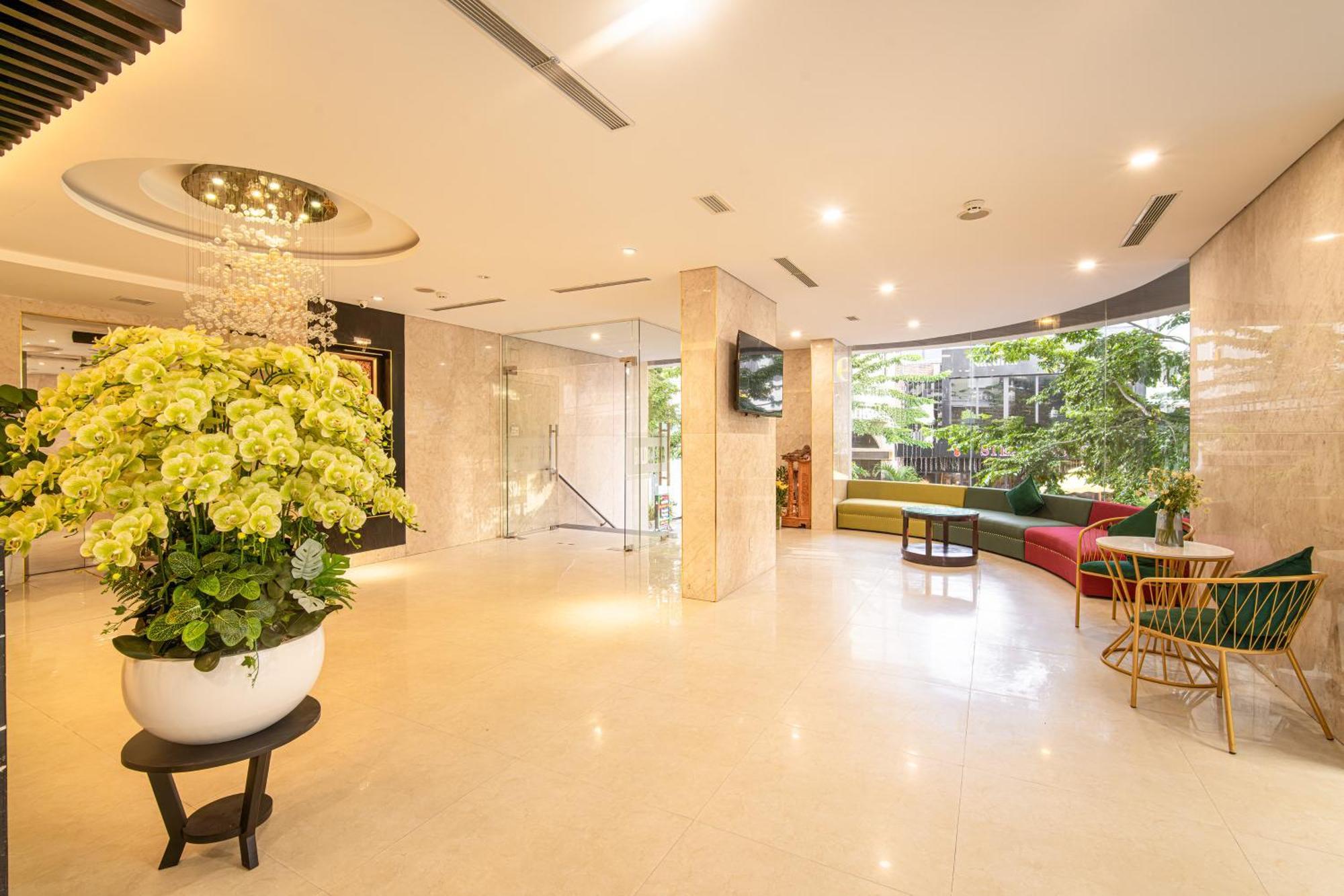 Golden Star By Thg Hotel Da Nang