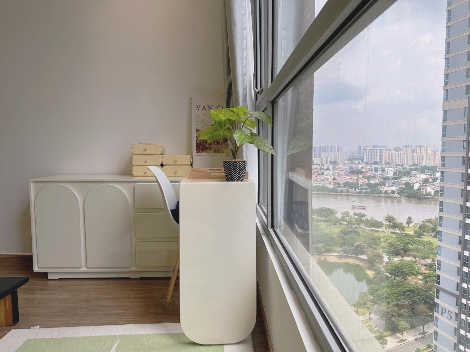 2bedroom Landmark 1 Park-pool-gym-can Ho Vinhomes 2pn-2g Apartment *