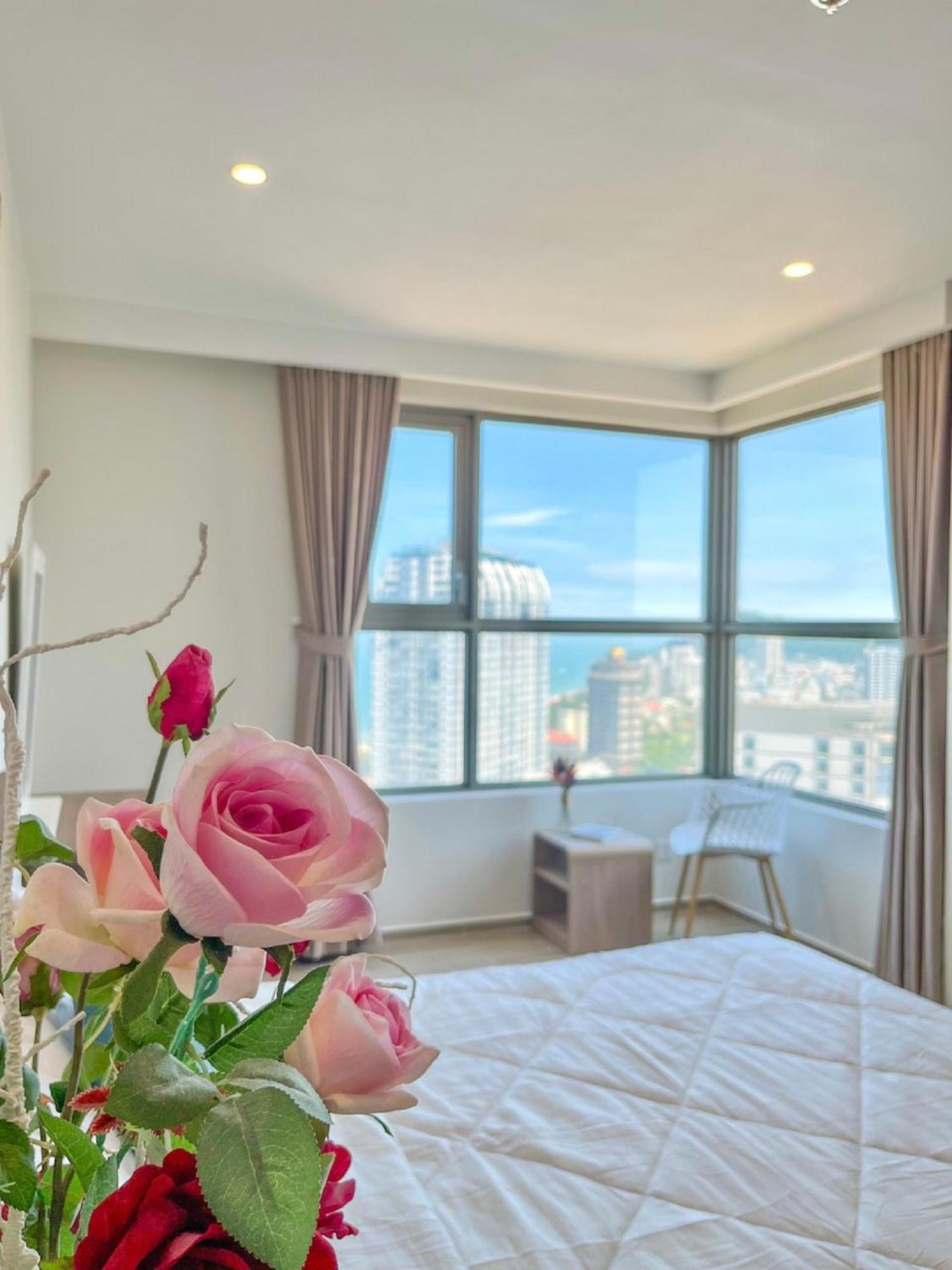 The Song - Sophia's House Apartment *