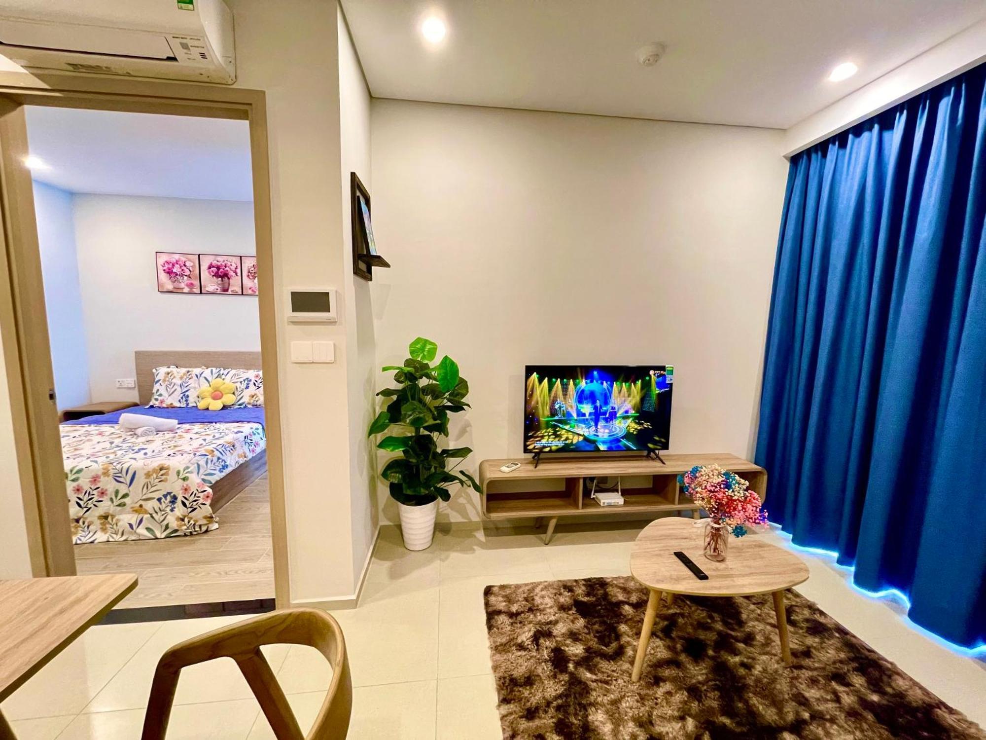 The Song - Sophia's House Apartment