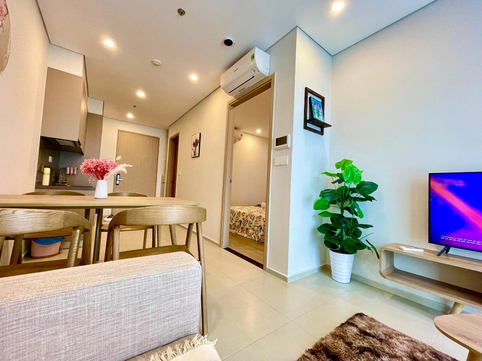 The Song - Sophia's House Apartment