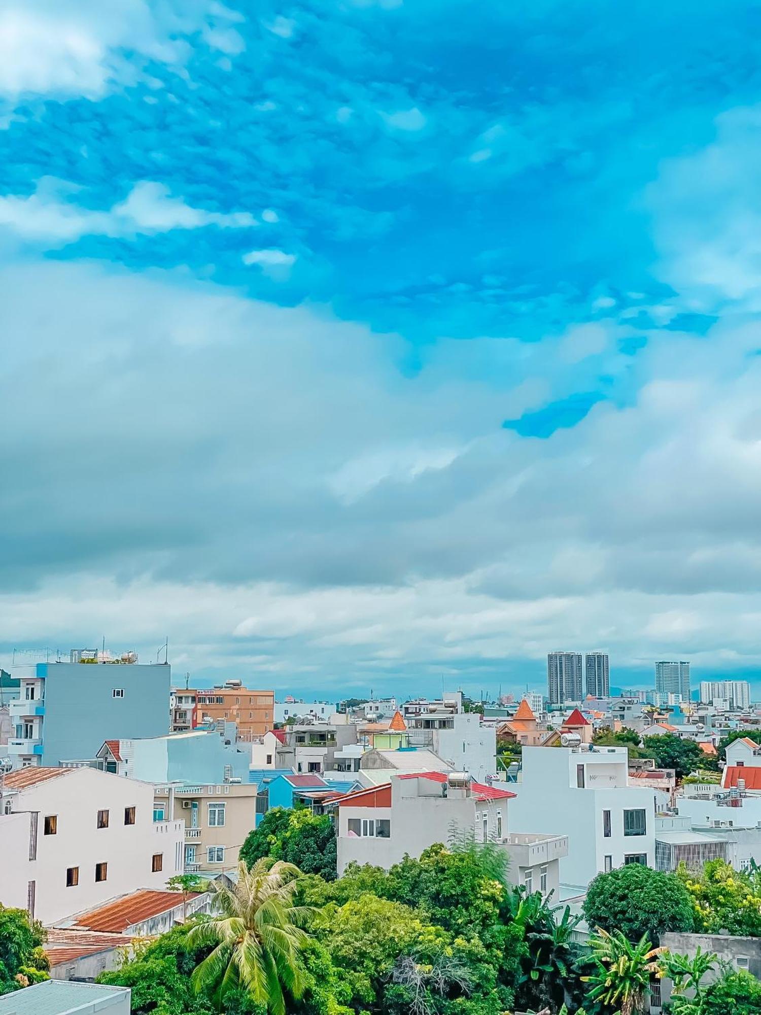 & 2* Vung Tau