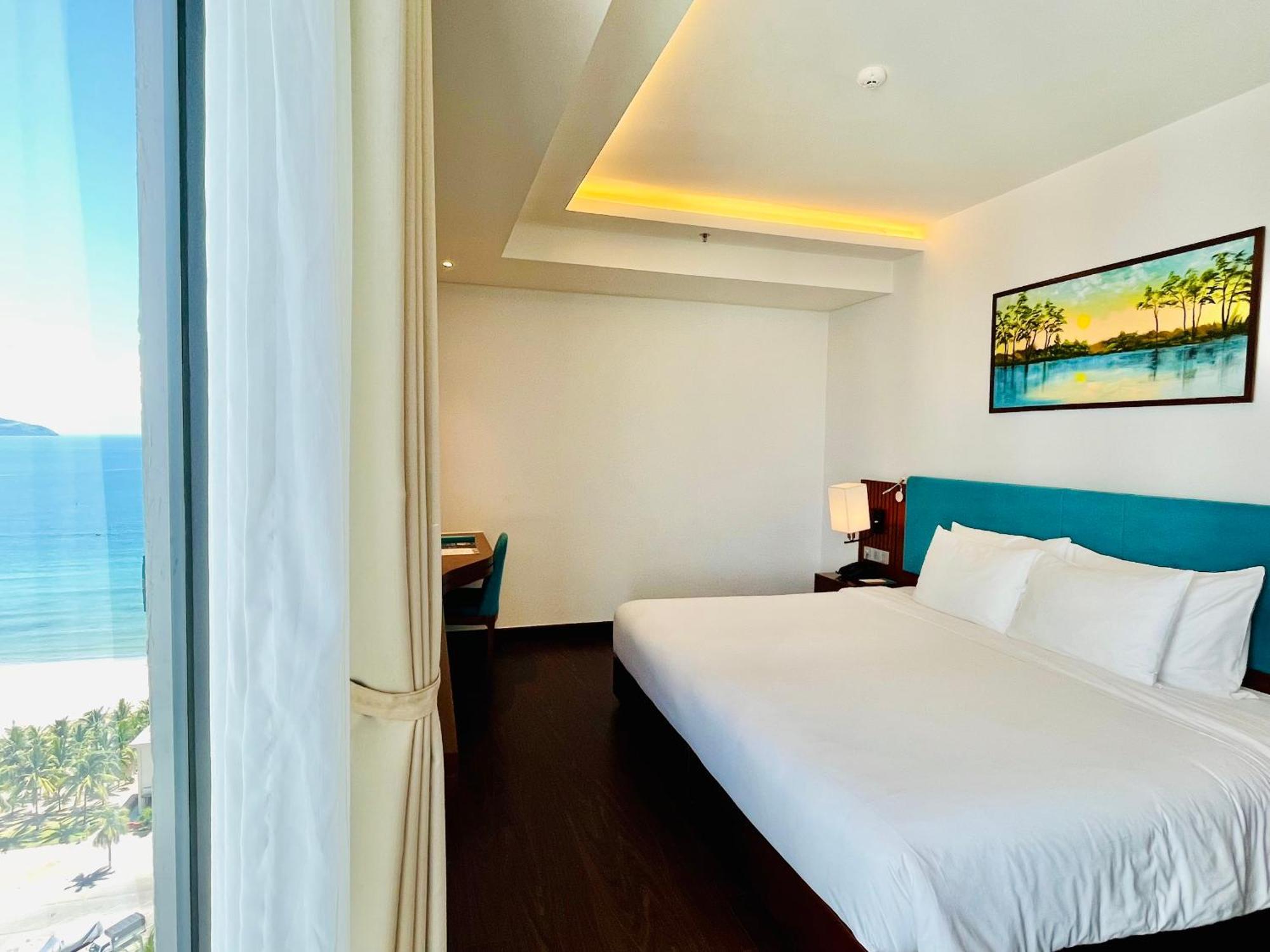 Maximilan Hotel