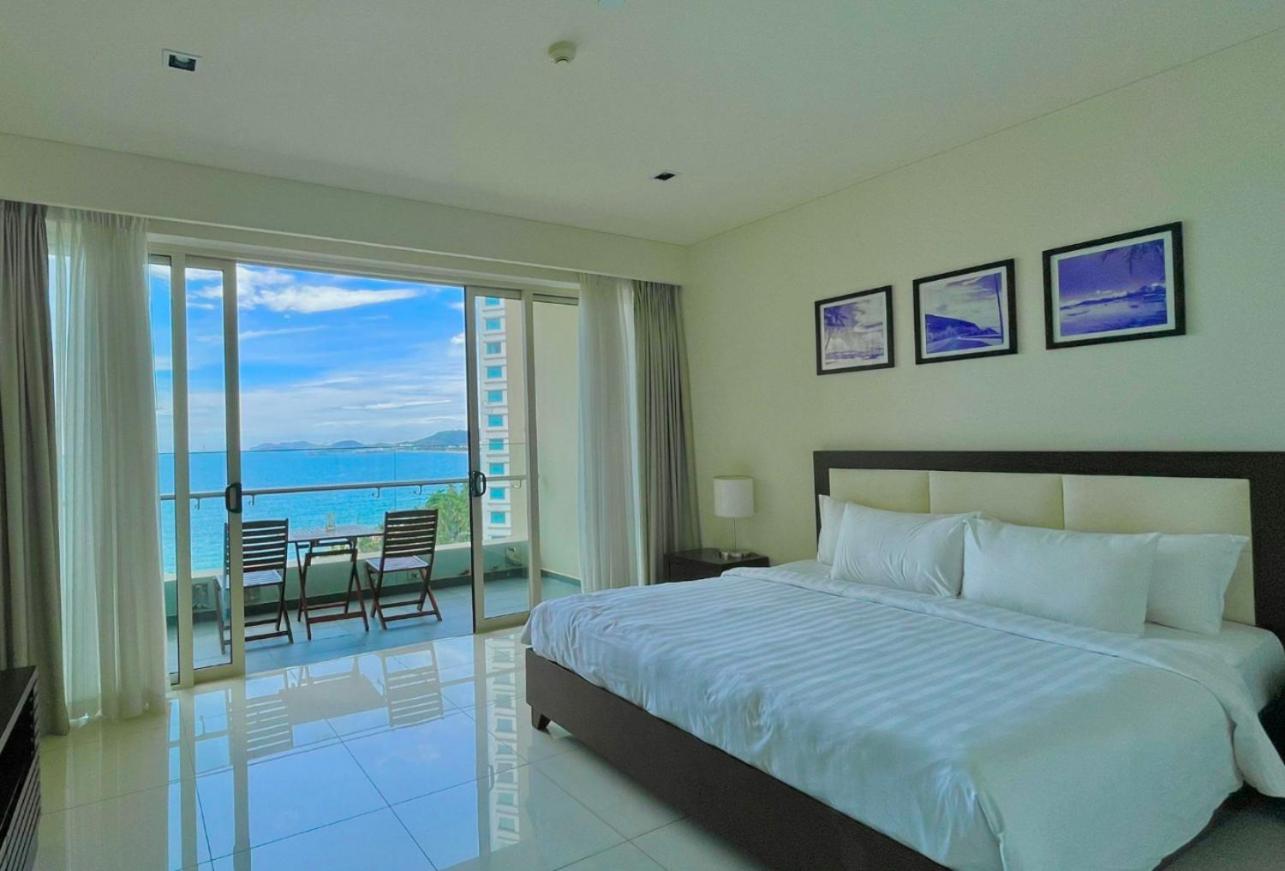 Apartment Rozy's Cozy Beachfront