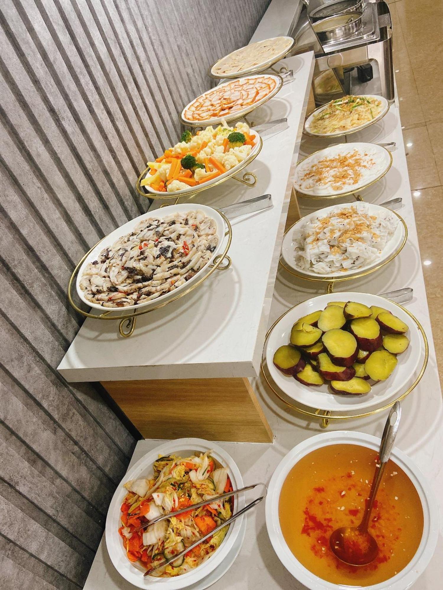 Valencia Khách sạn 3*