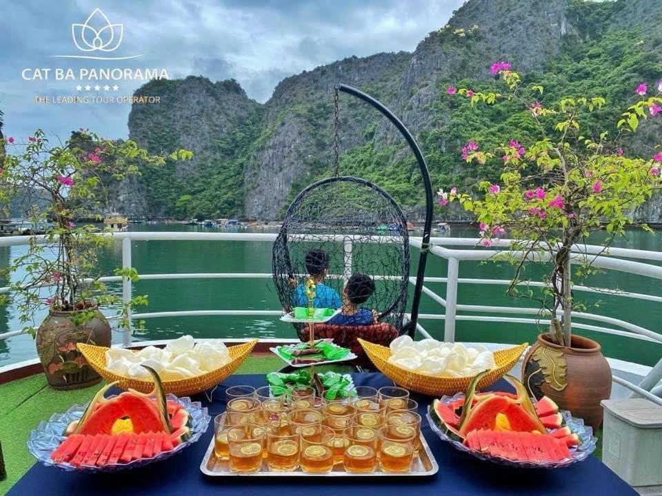 Thuy Anh Cat Ba