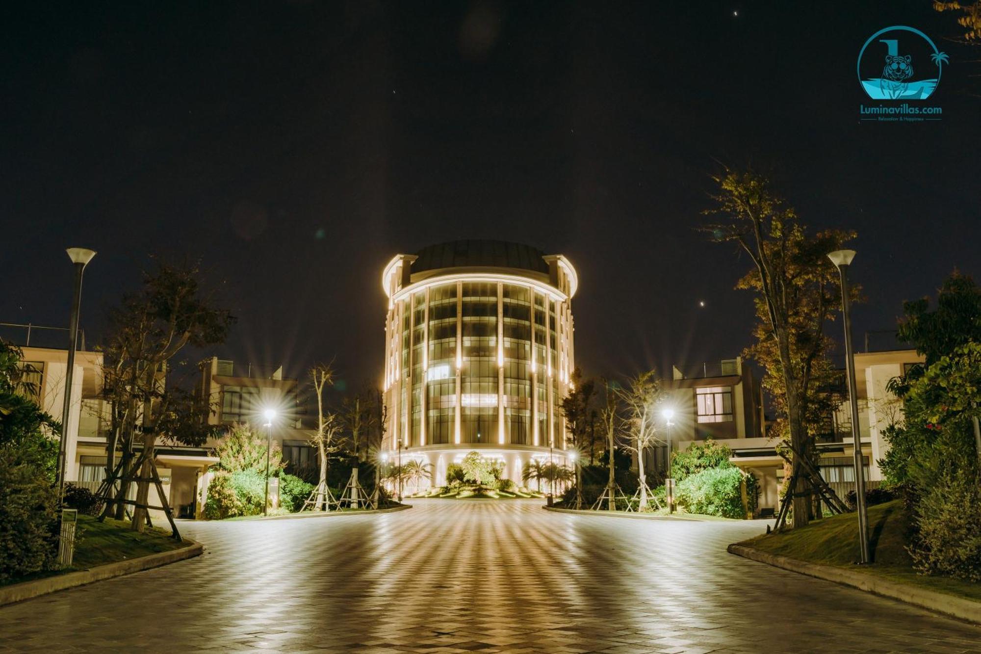 Lumina Cam Ranh, Bai Dai Luxury *