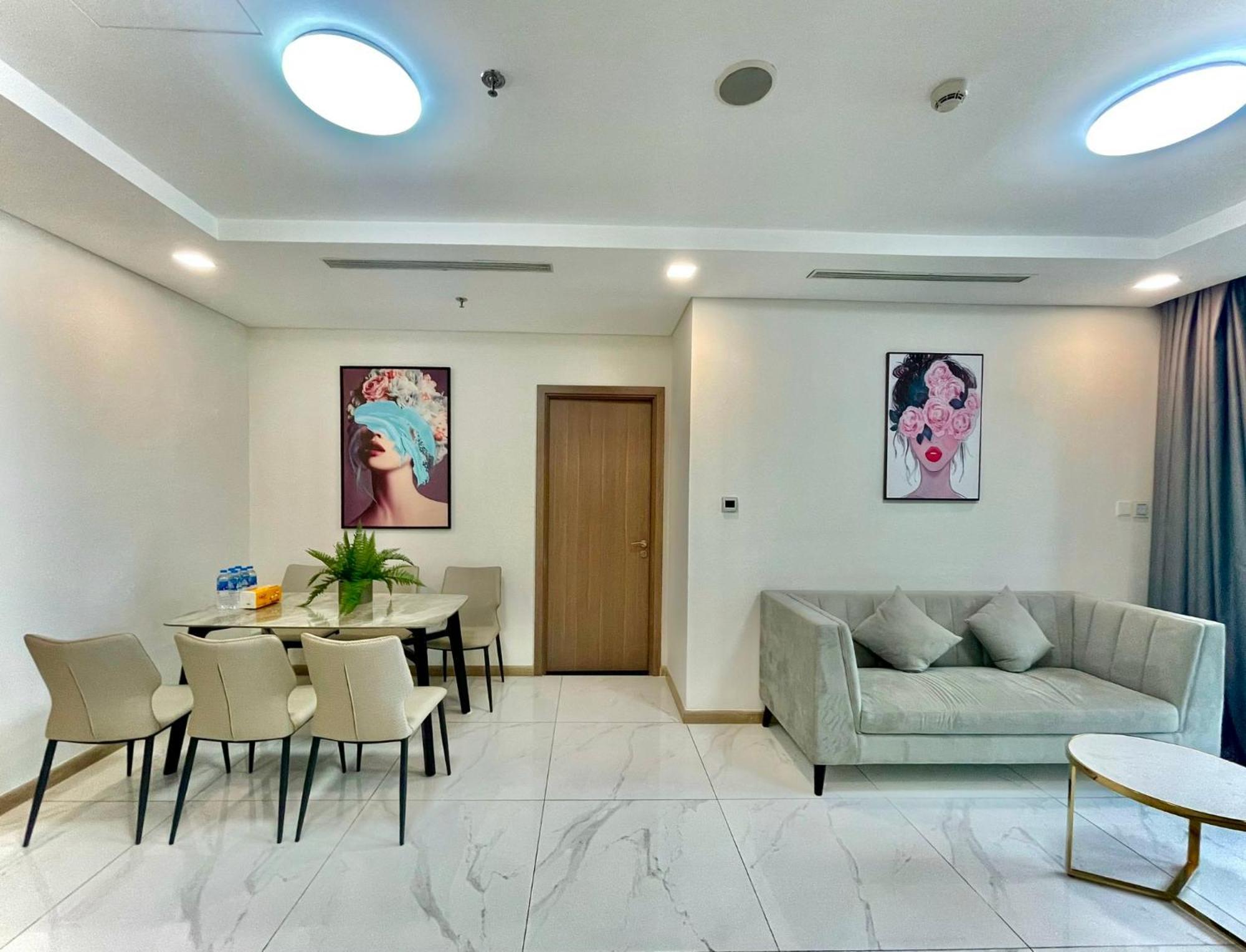 Apartment Vinhome Park *