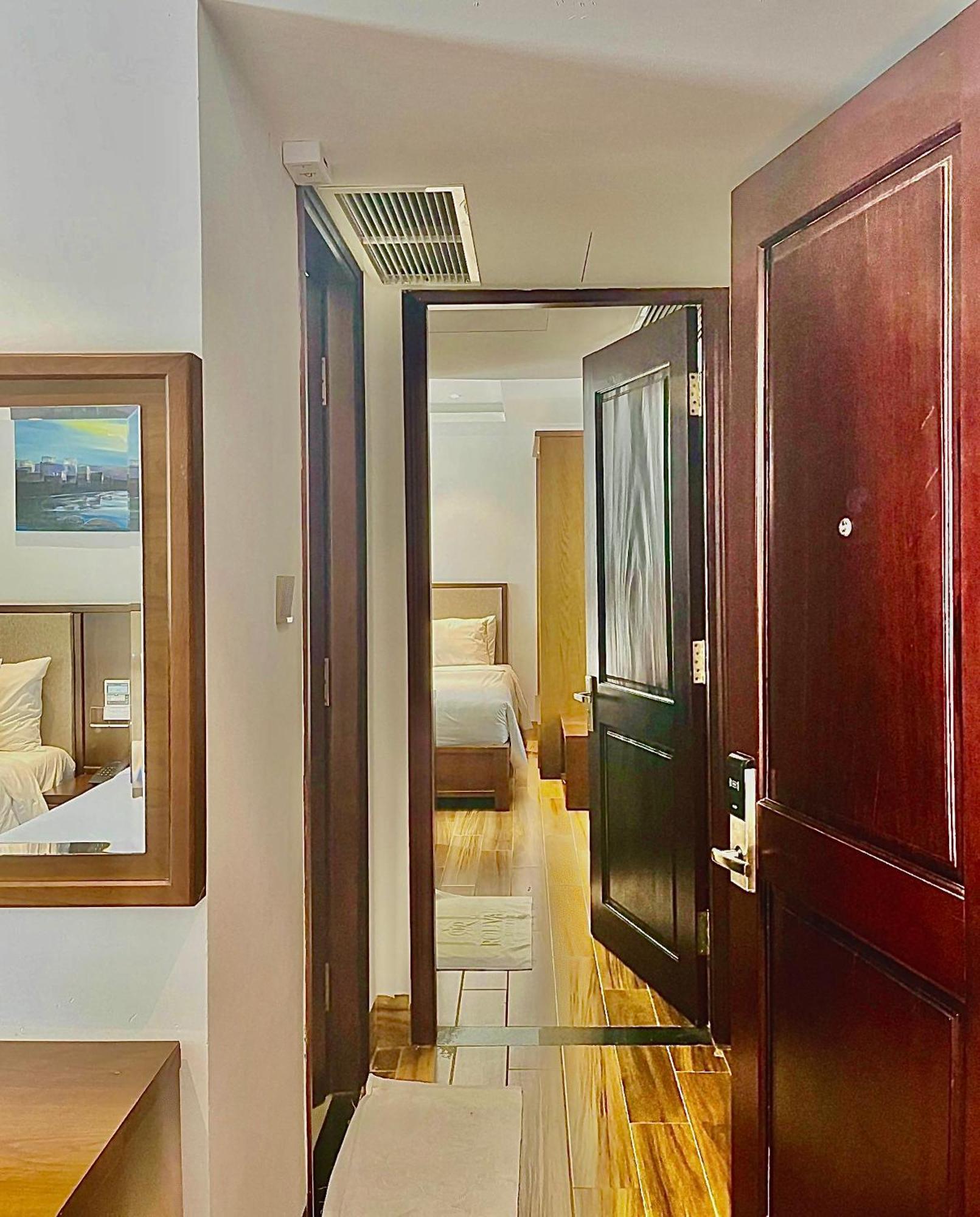 Khách Sạn&căn Hộ Roliva Khách sạn 4*