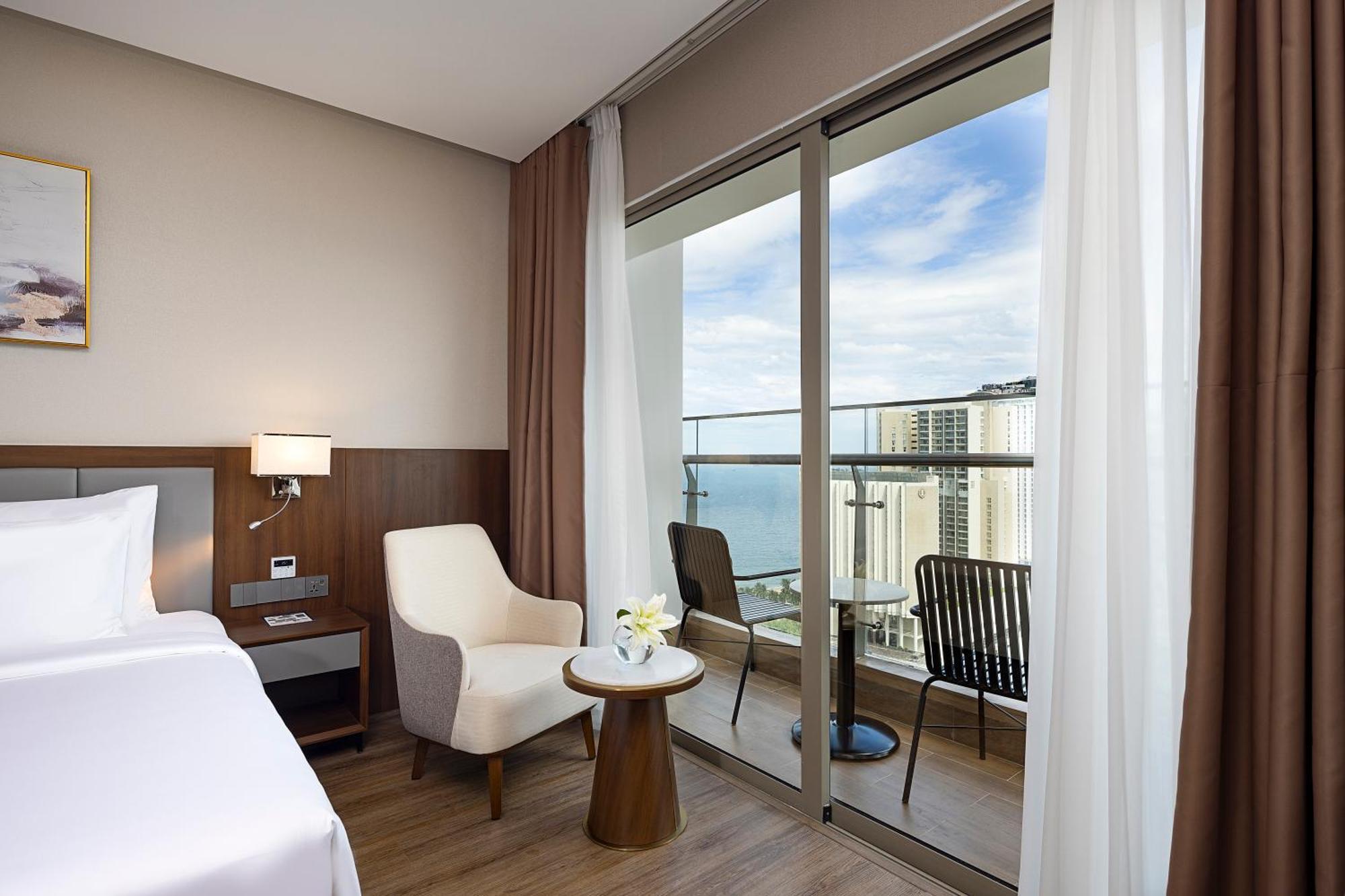Khách sạn Annova 5*