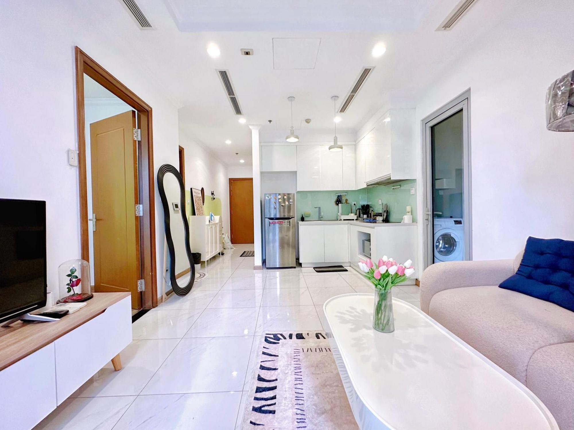 2bedroom Landmark 1 Park-pool-gym-can Ho Vinhomes 2pn-2g * Ho Chi Minh City