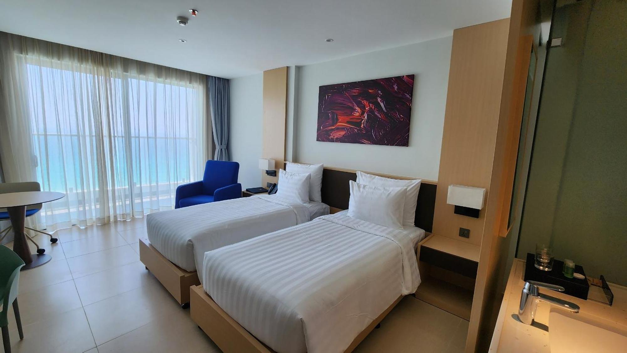 Aparthotel Arena Beach House-view Phố