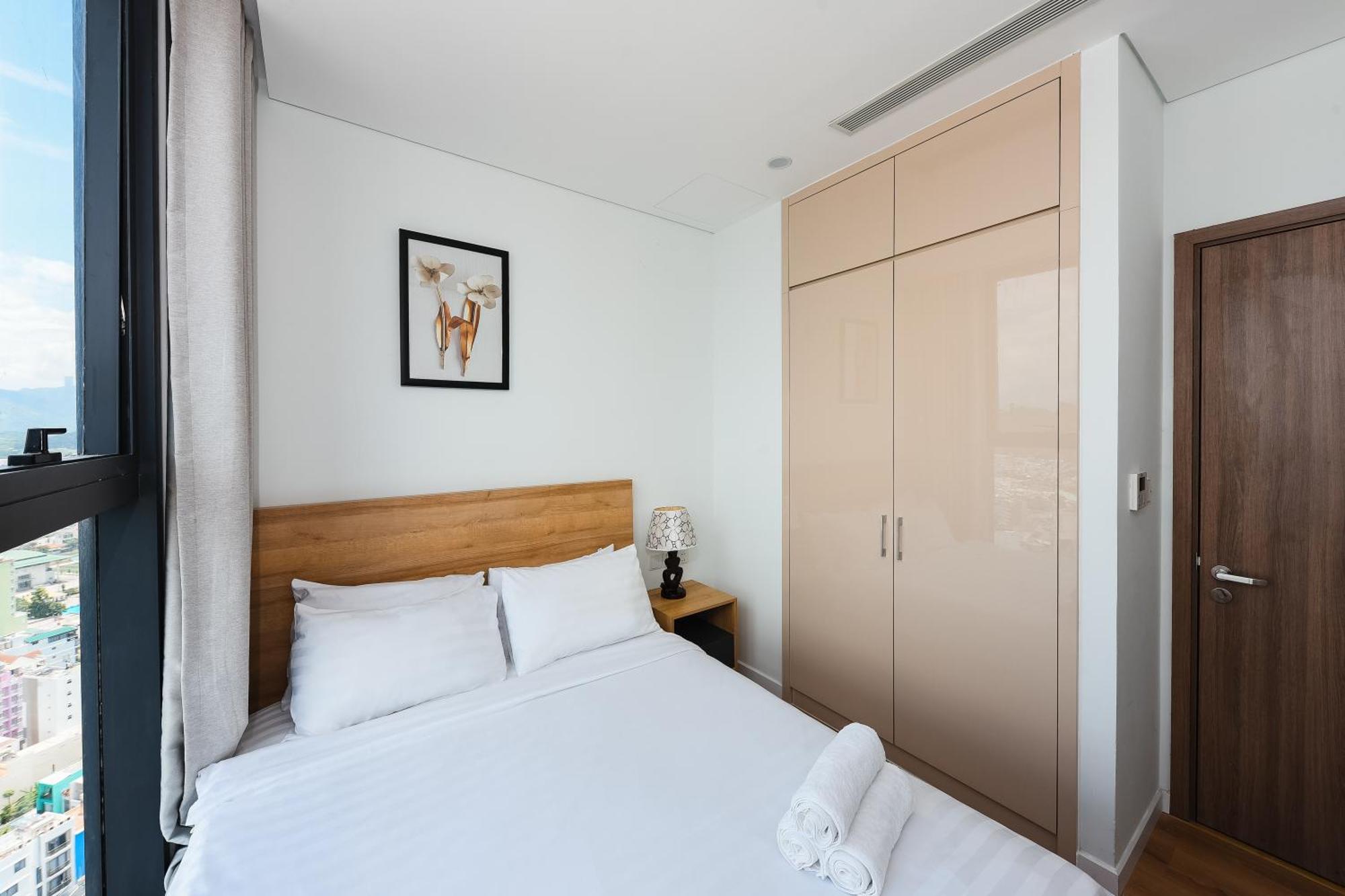 S Lux Scenia Bay Căn hộ *