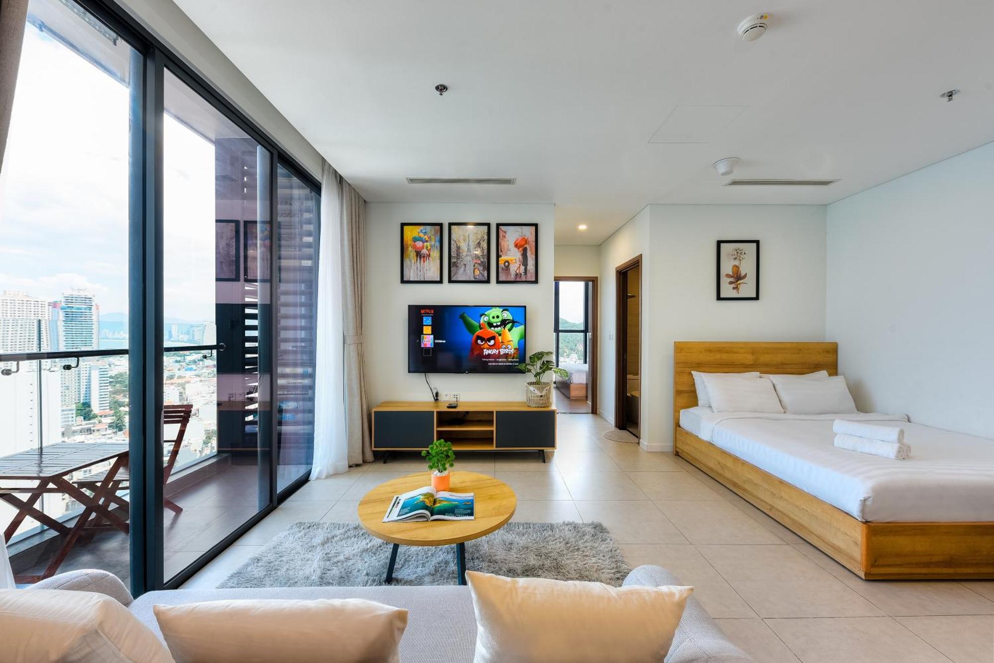 S Lux Scenia Bay Căn hộ Nha Trang
