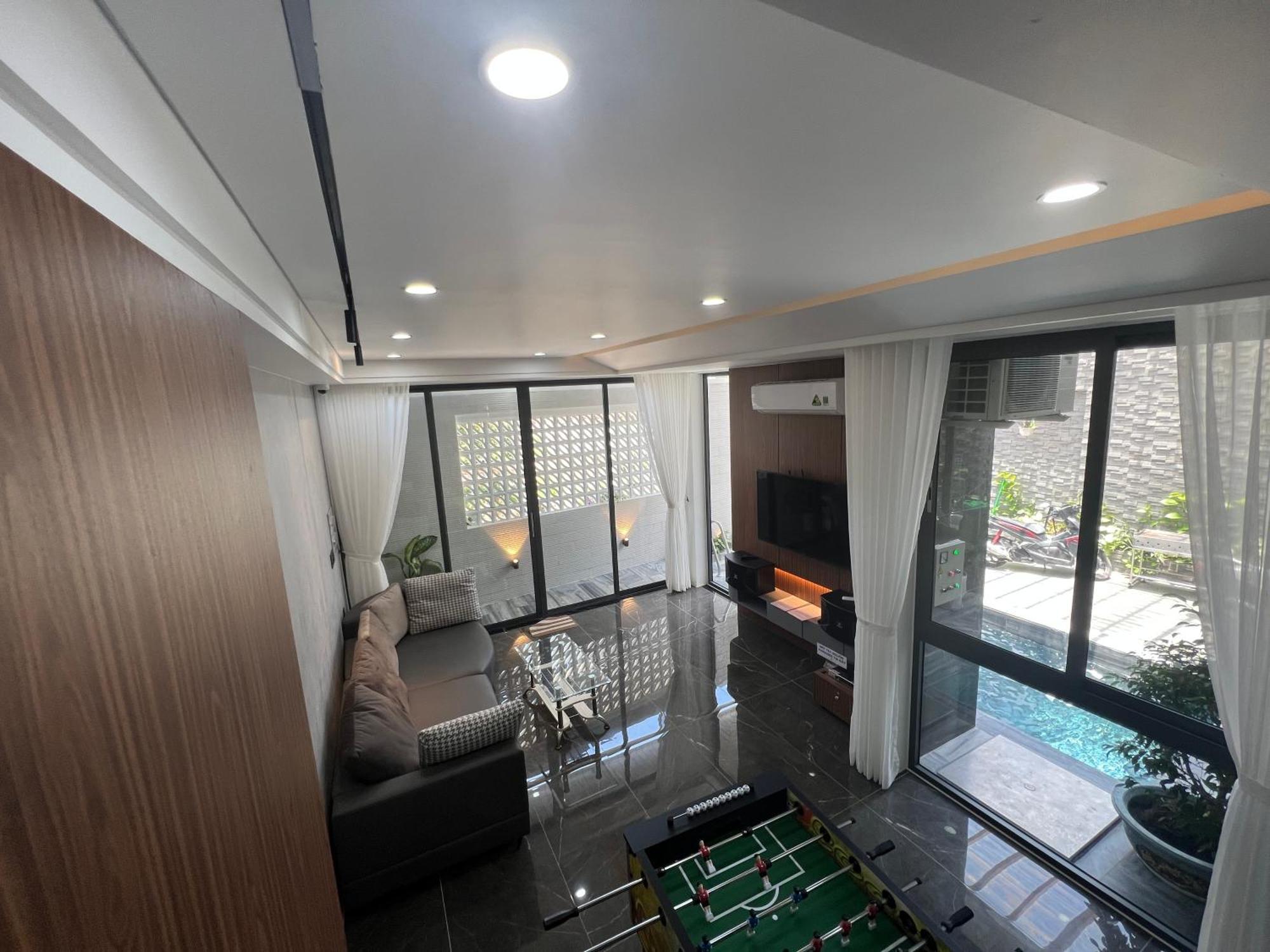 Nancy Tran Grand Strip 10 * Vung Tau