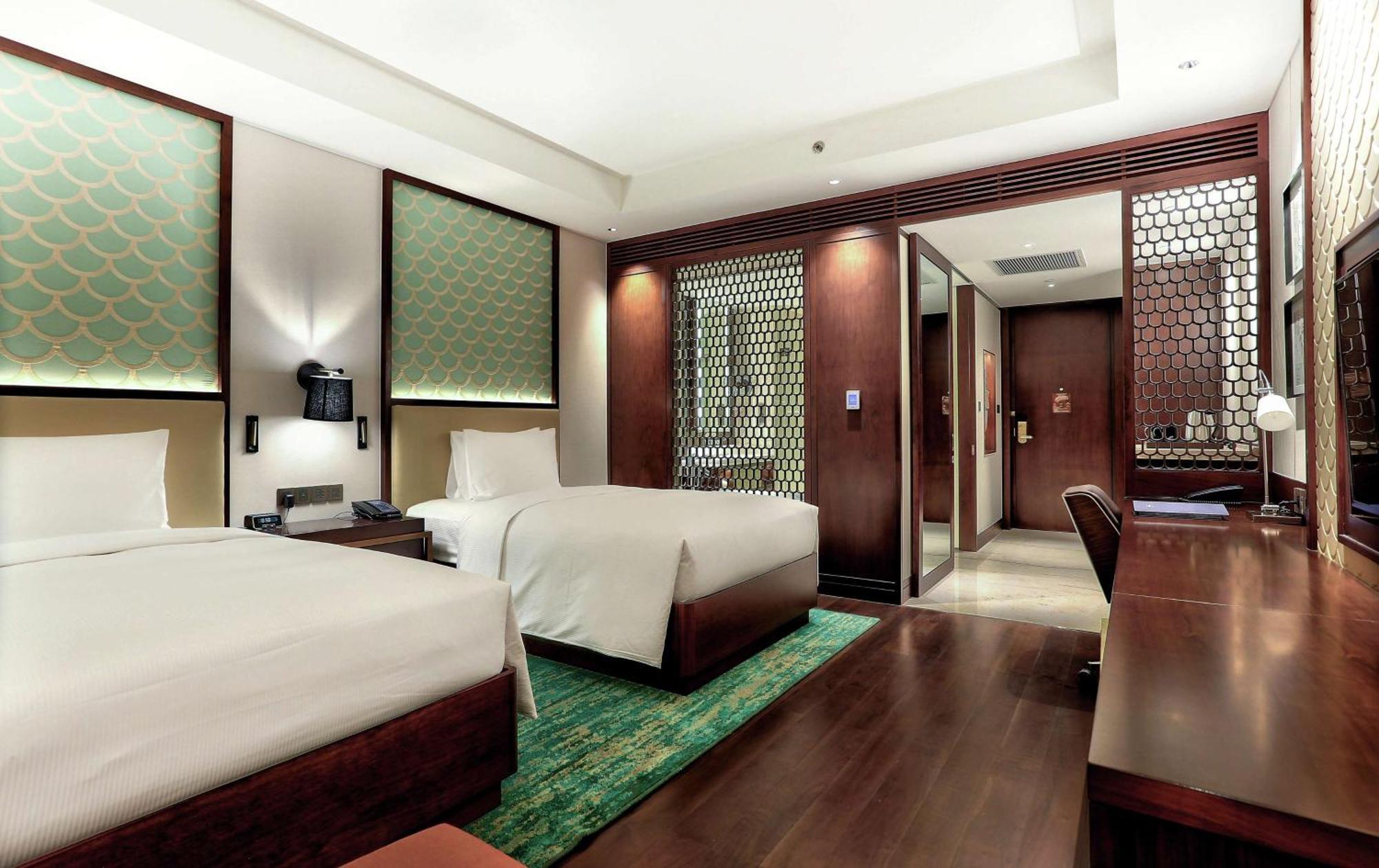 Hilton 5*