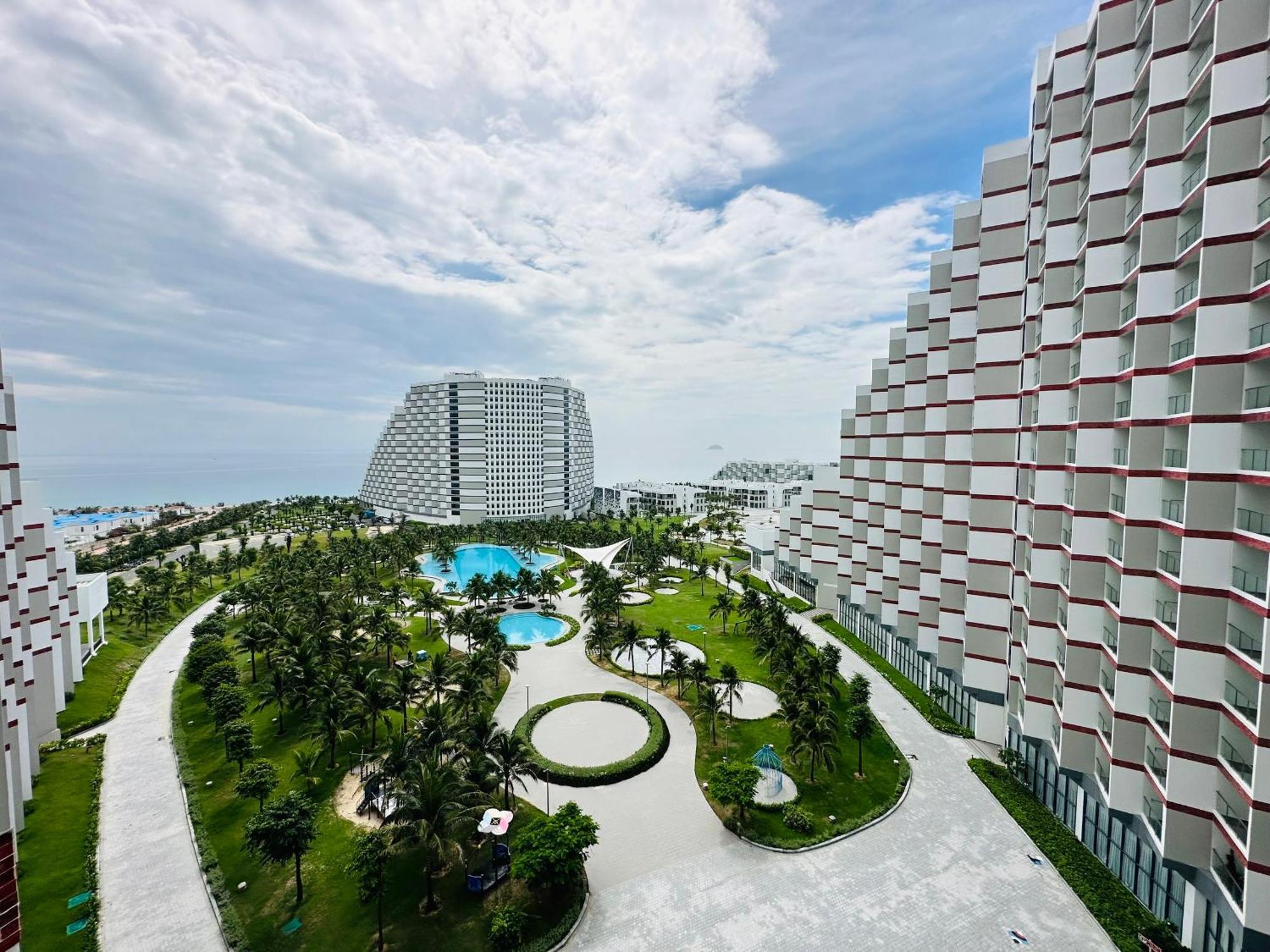 The Cam Ranh Luxury Service 5*