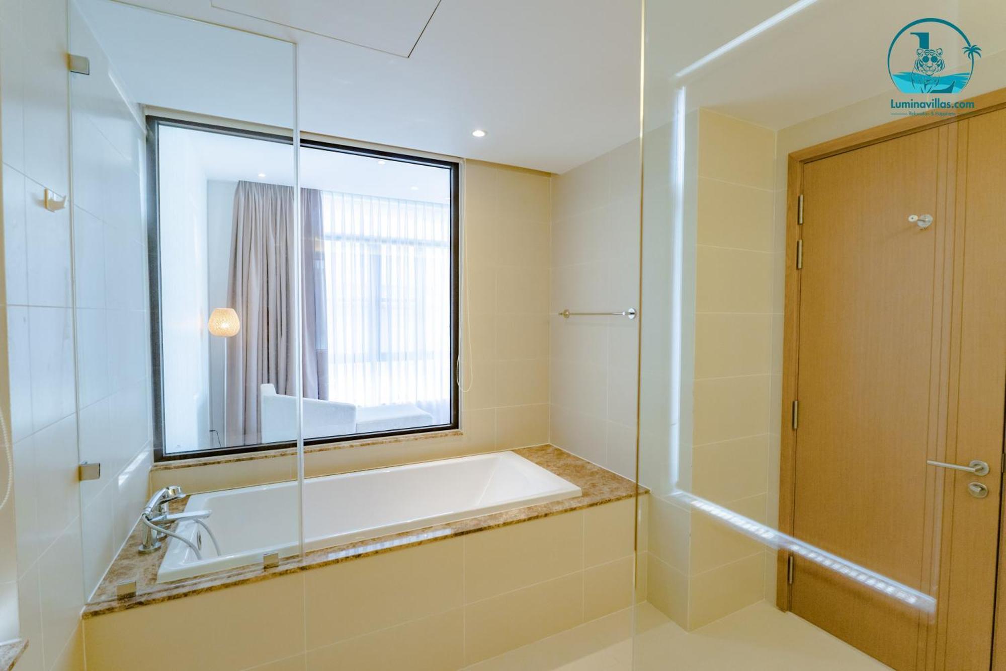 Lumina Cam Ranh, Bai Dai Luxury *