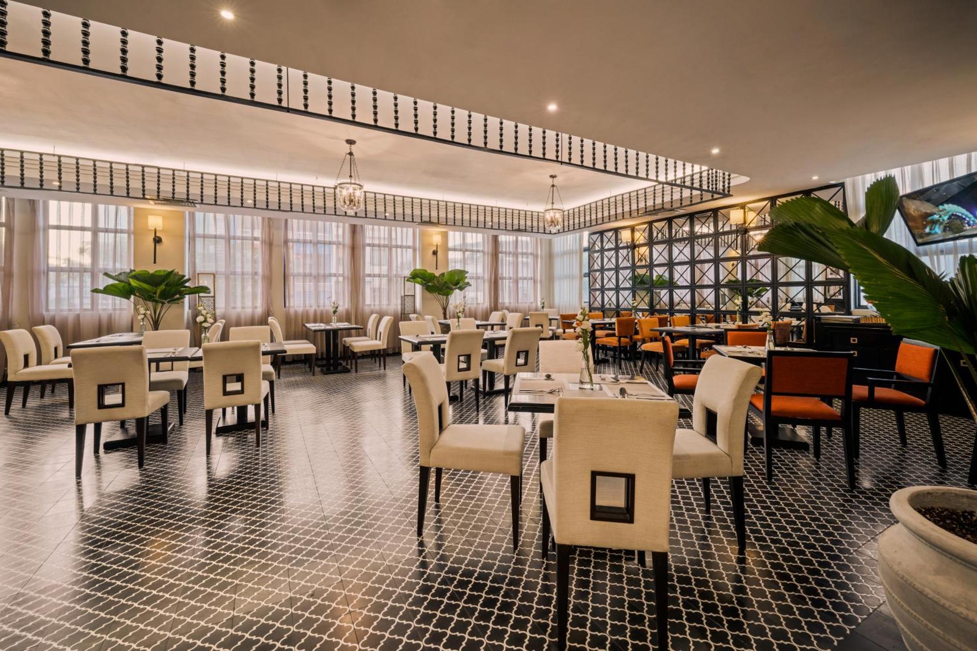 Hotel Sanouva - Daily Afternoon Tea Inclusive