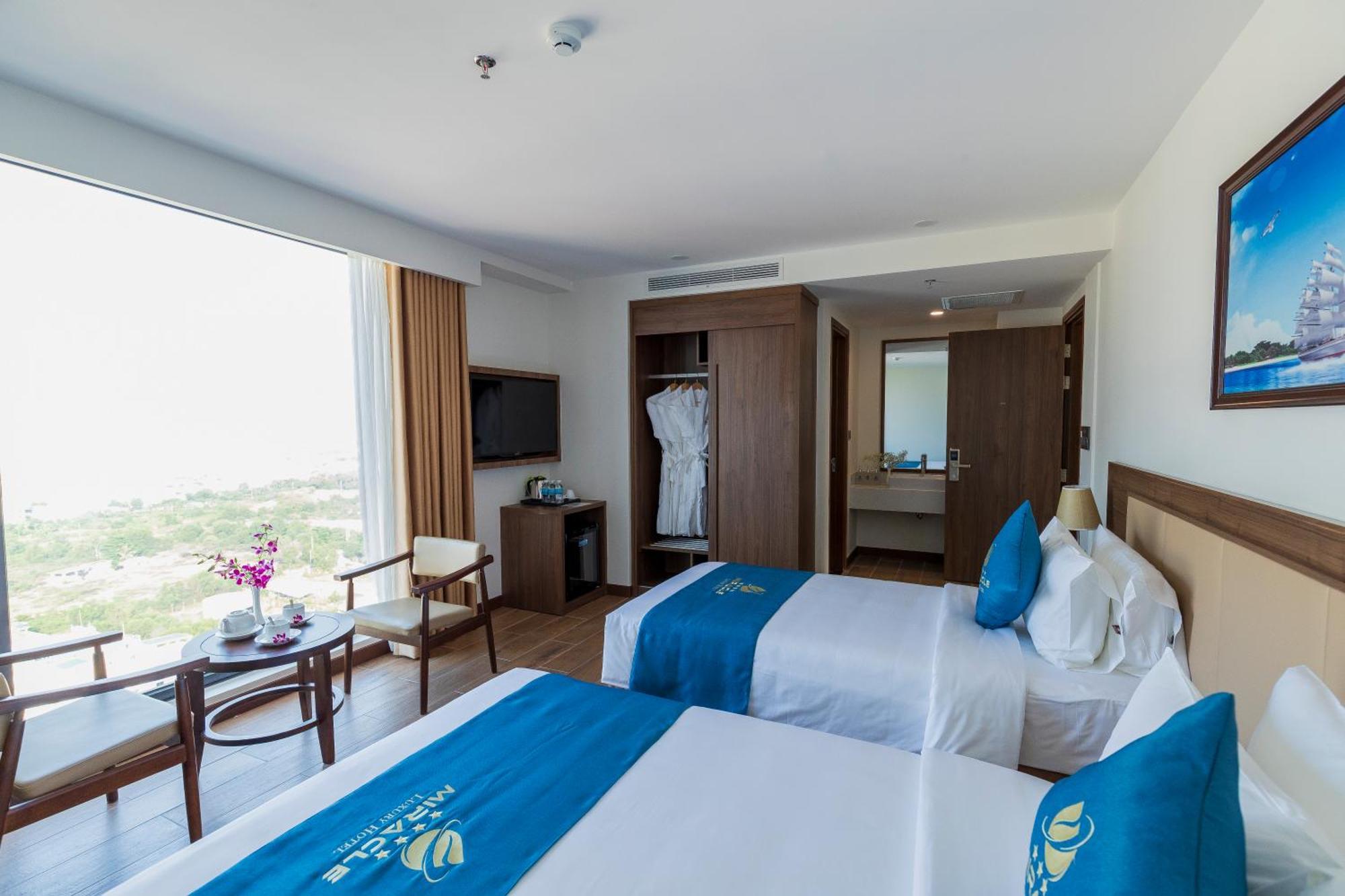 Miracle Luxury Hotel