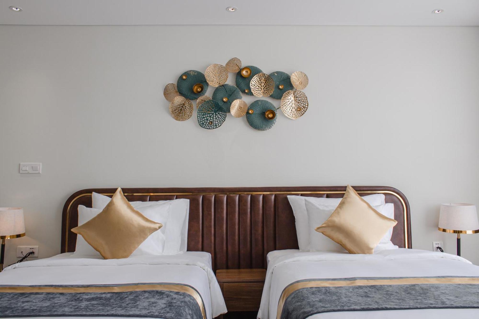 Grand Tourane Hotel 4*