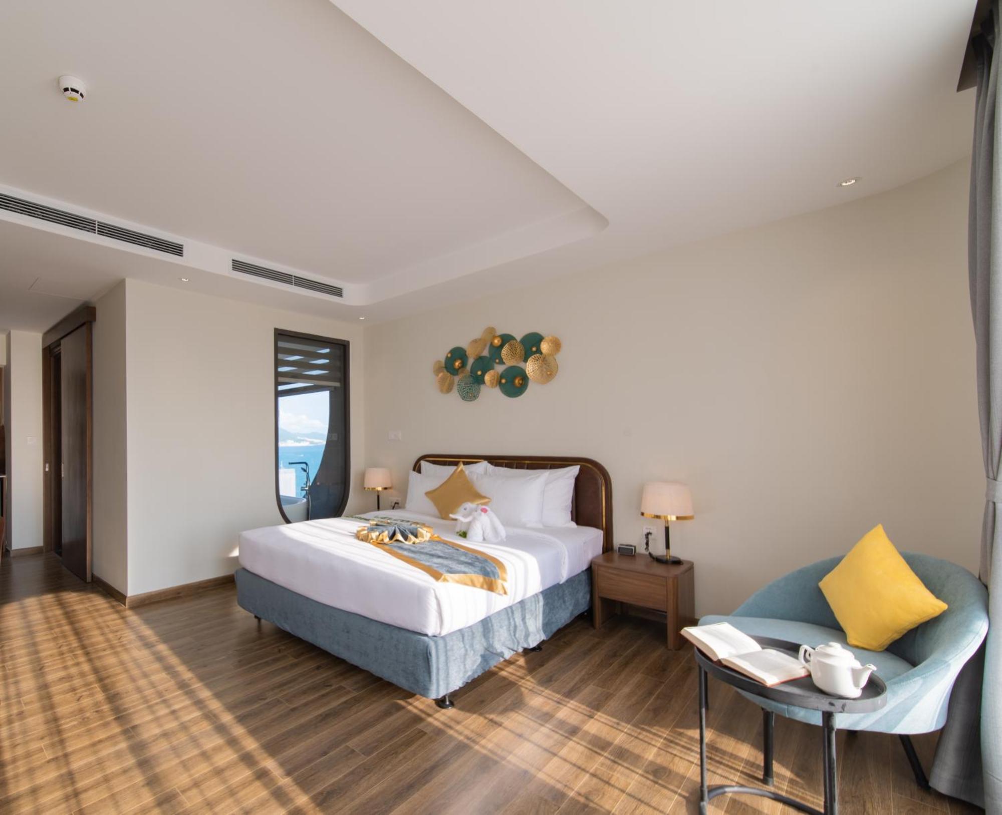 Hotel Grand Tourane 4*