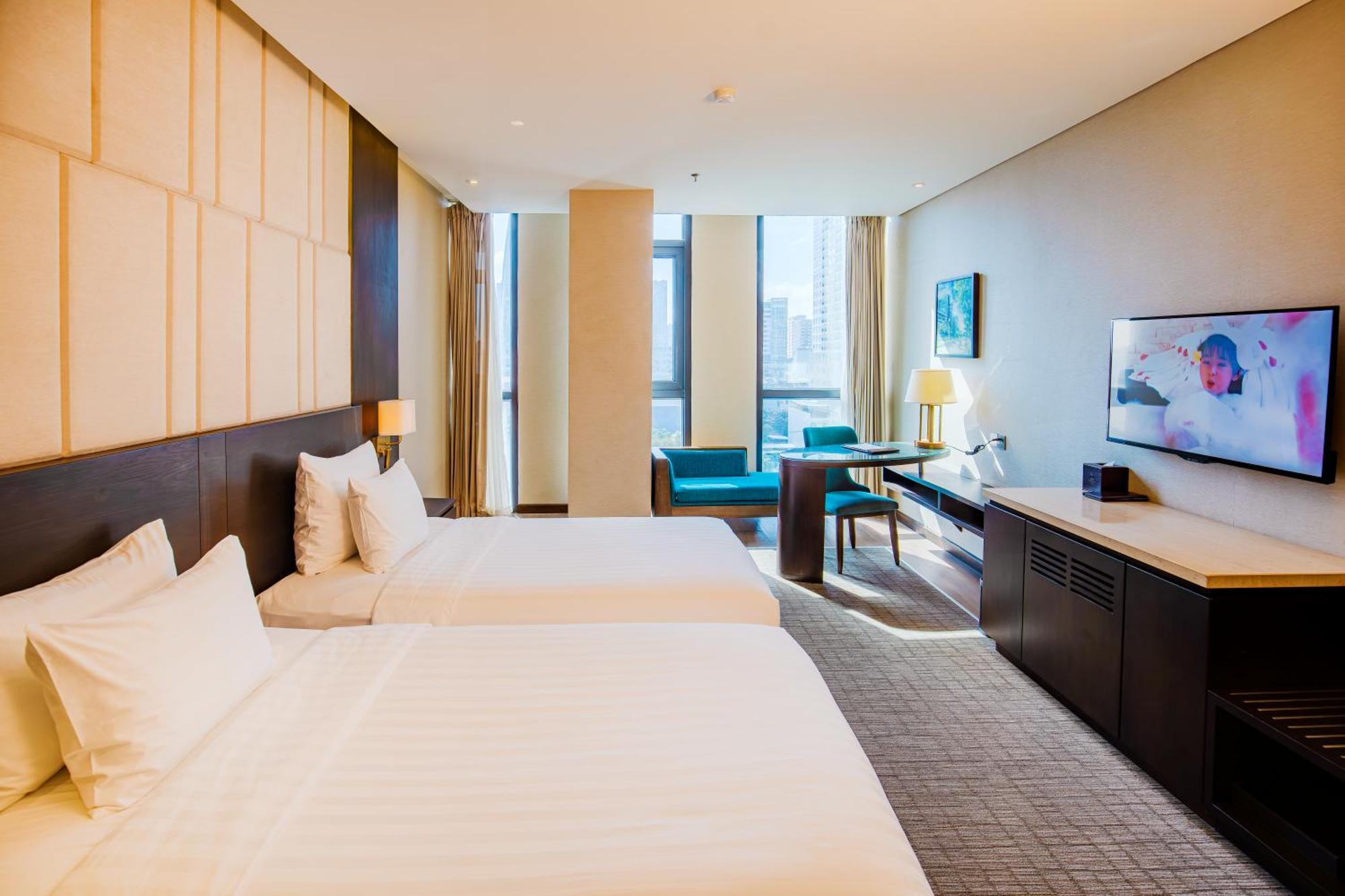New Orient Hotel 4*