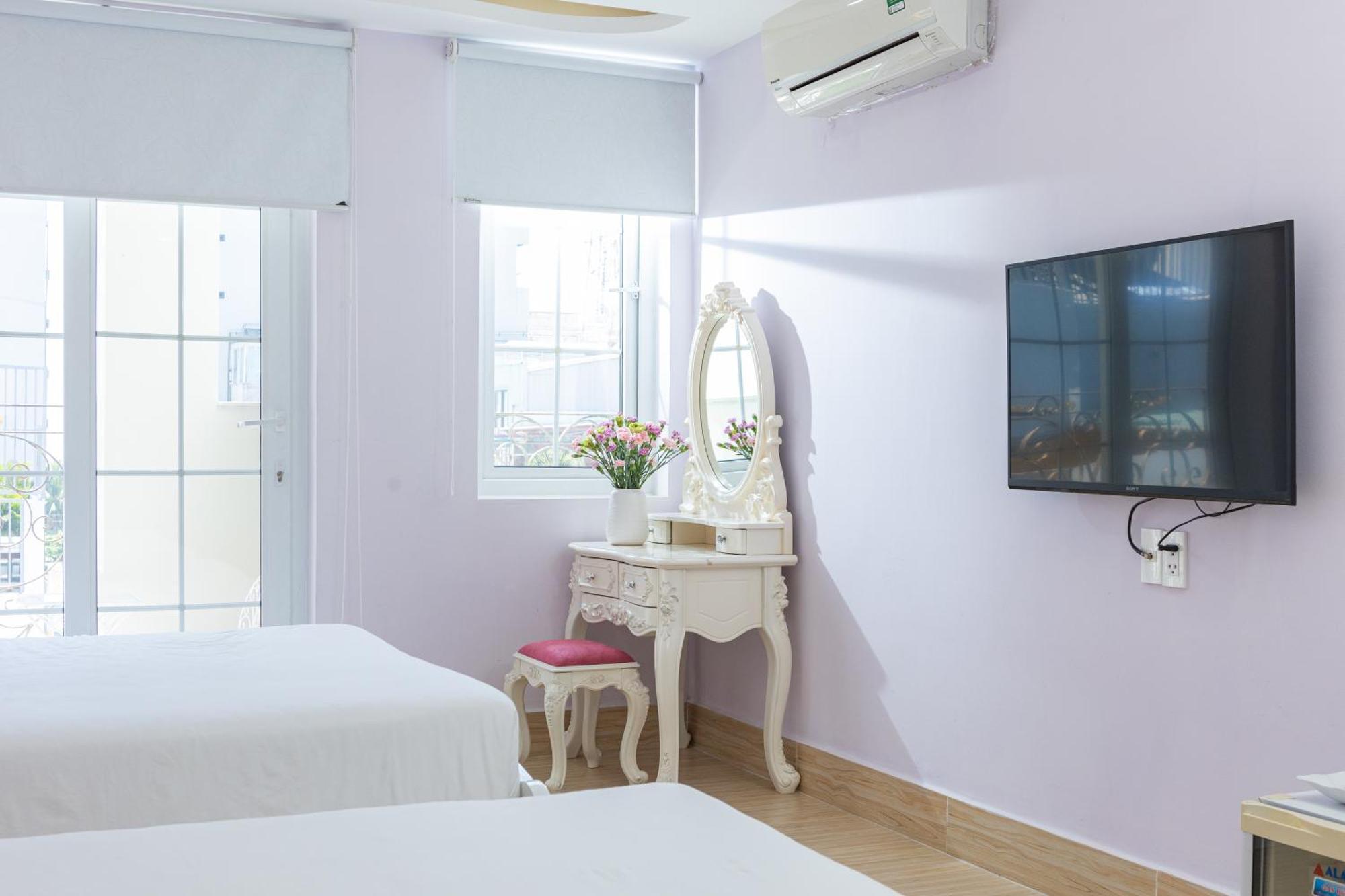 Happy Star Hotel 3*