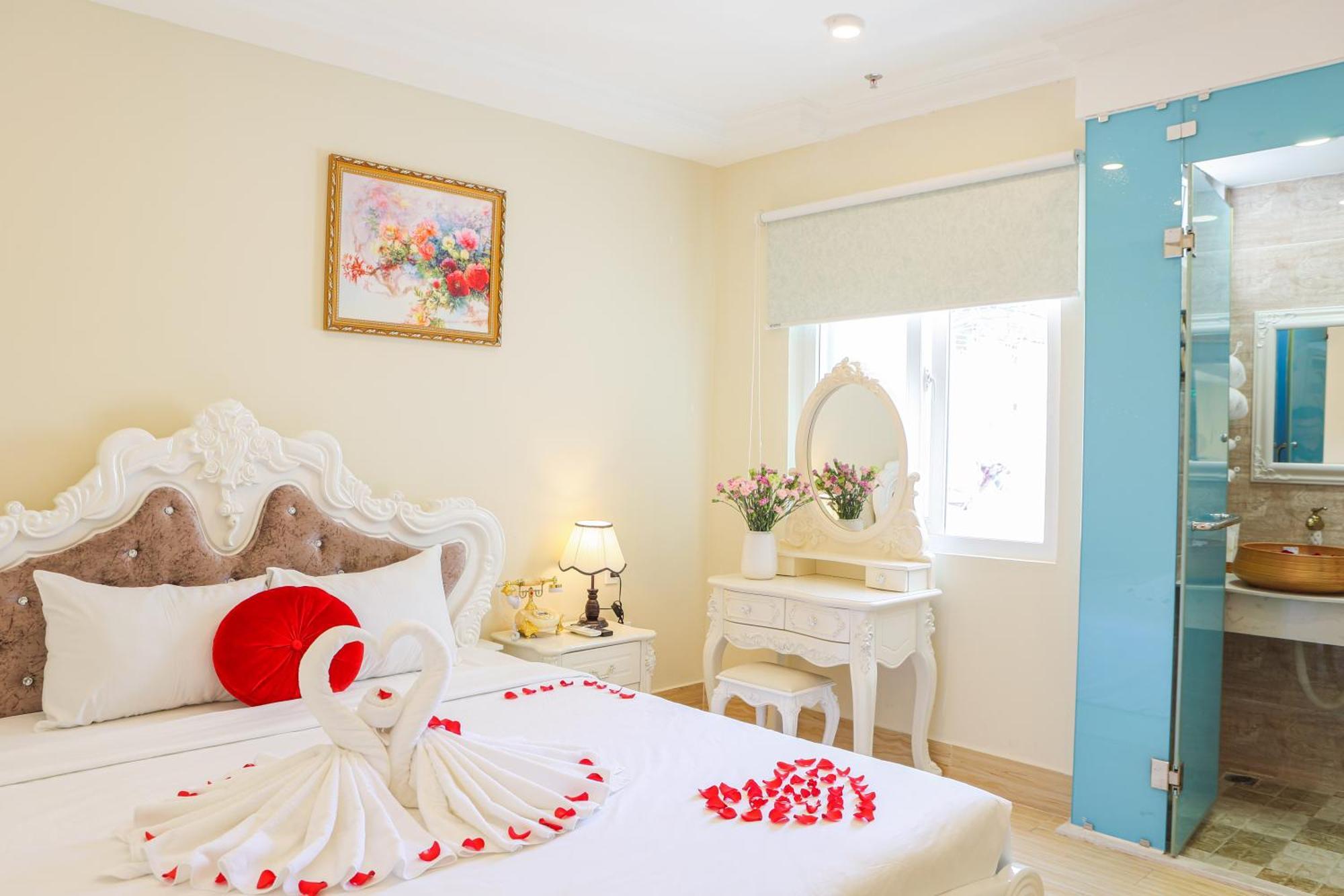 Happy Star Hotel 3*