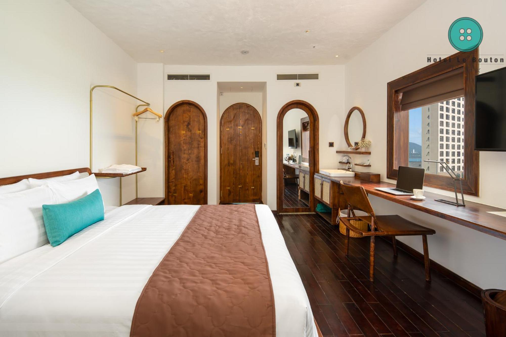 Le Bouton Hotel 4*