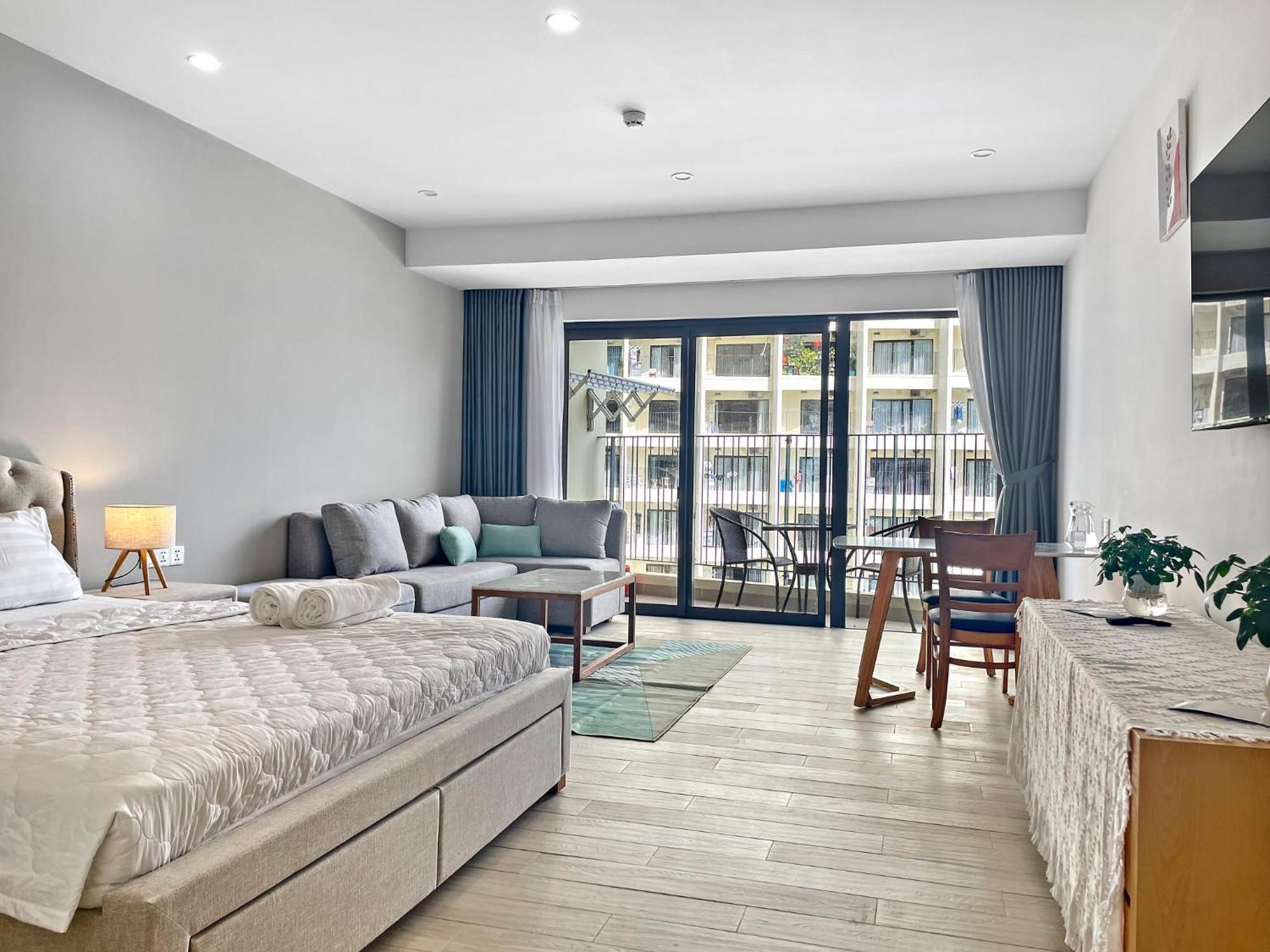 Gold Coast Luxury Beachfront Apartment