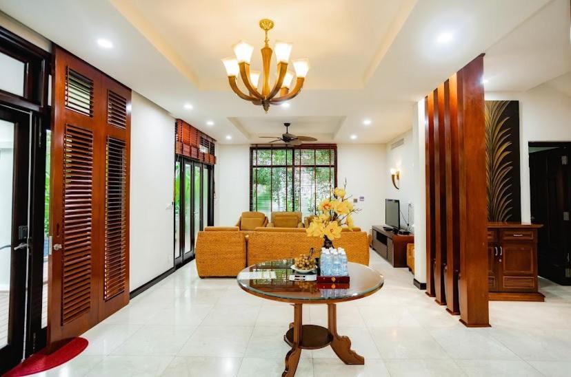 Gan Bien - Biet Thu Villa Da Nang
