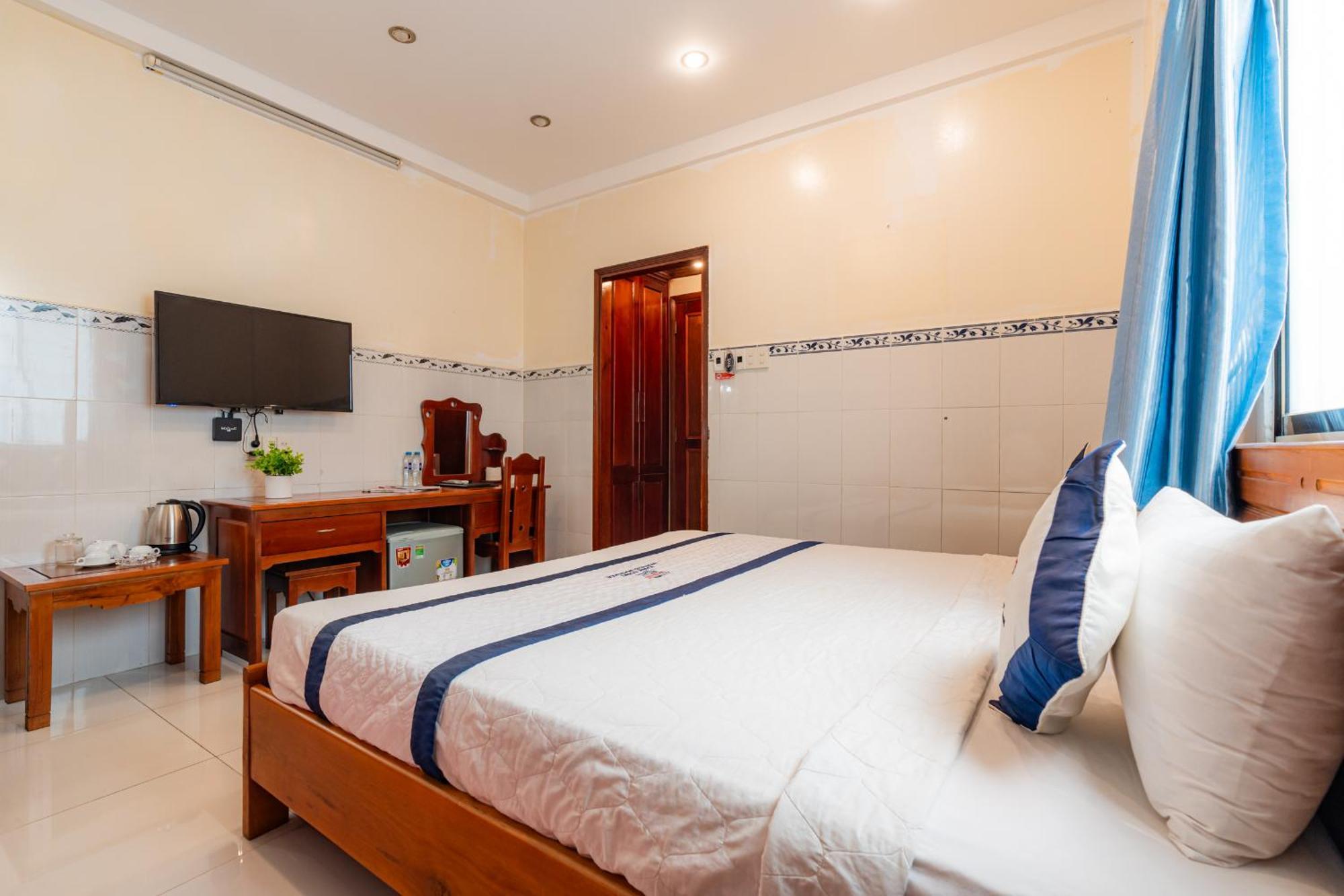 Hotel Khach San Hanh Long Ho Chi Minh City