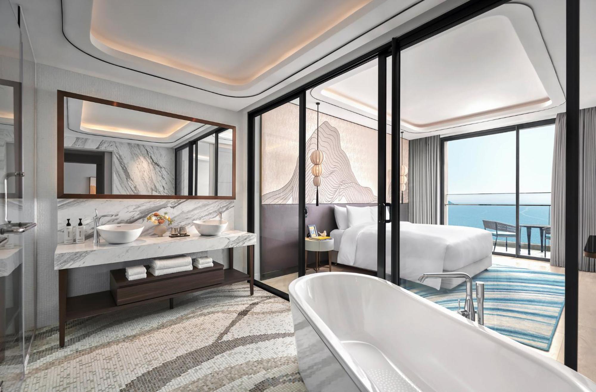 Khách sạn Voco Ma Belle By Ihg 5*