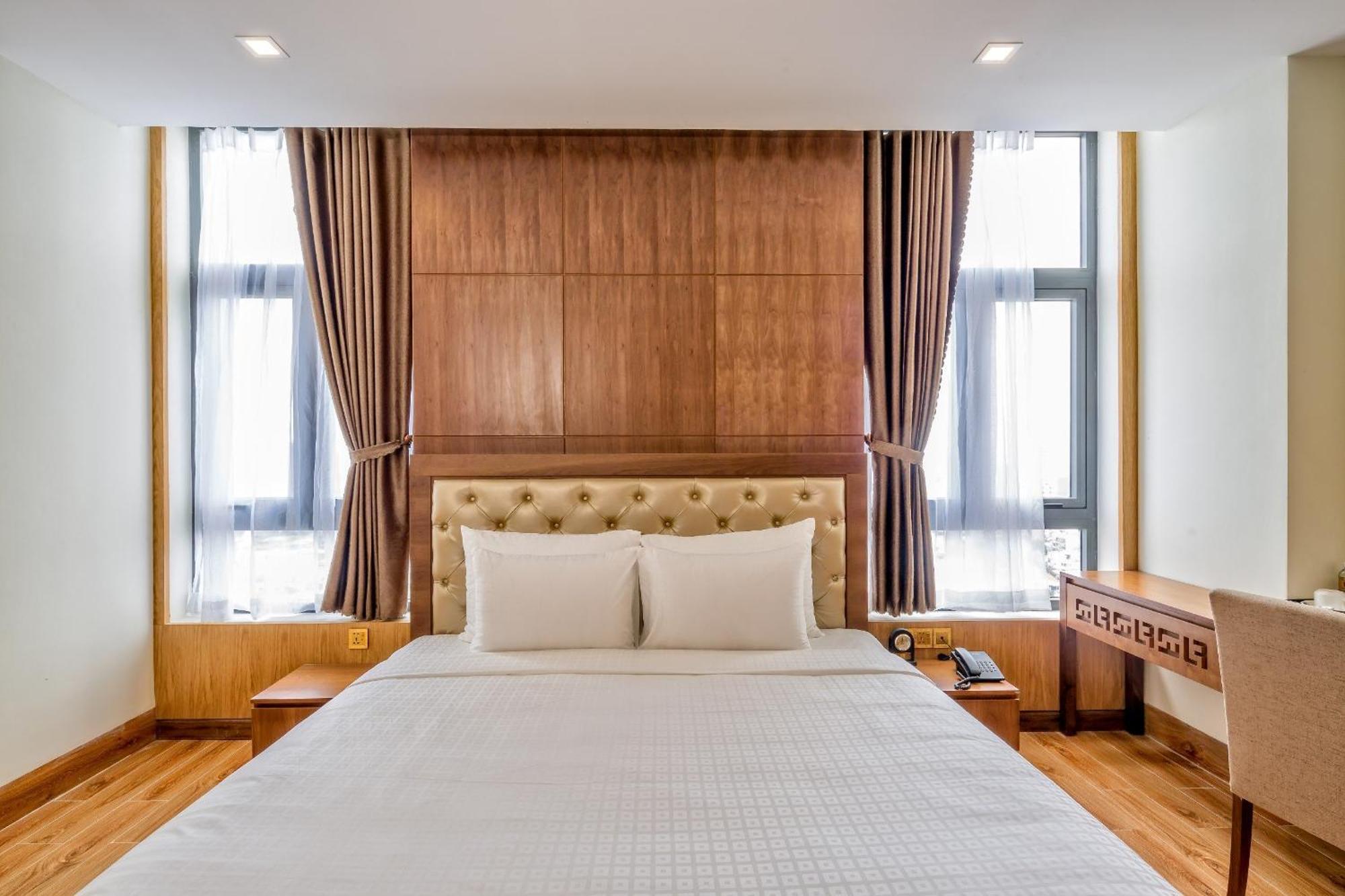 Hotel Nhu Minh Plaza