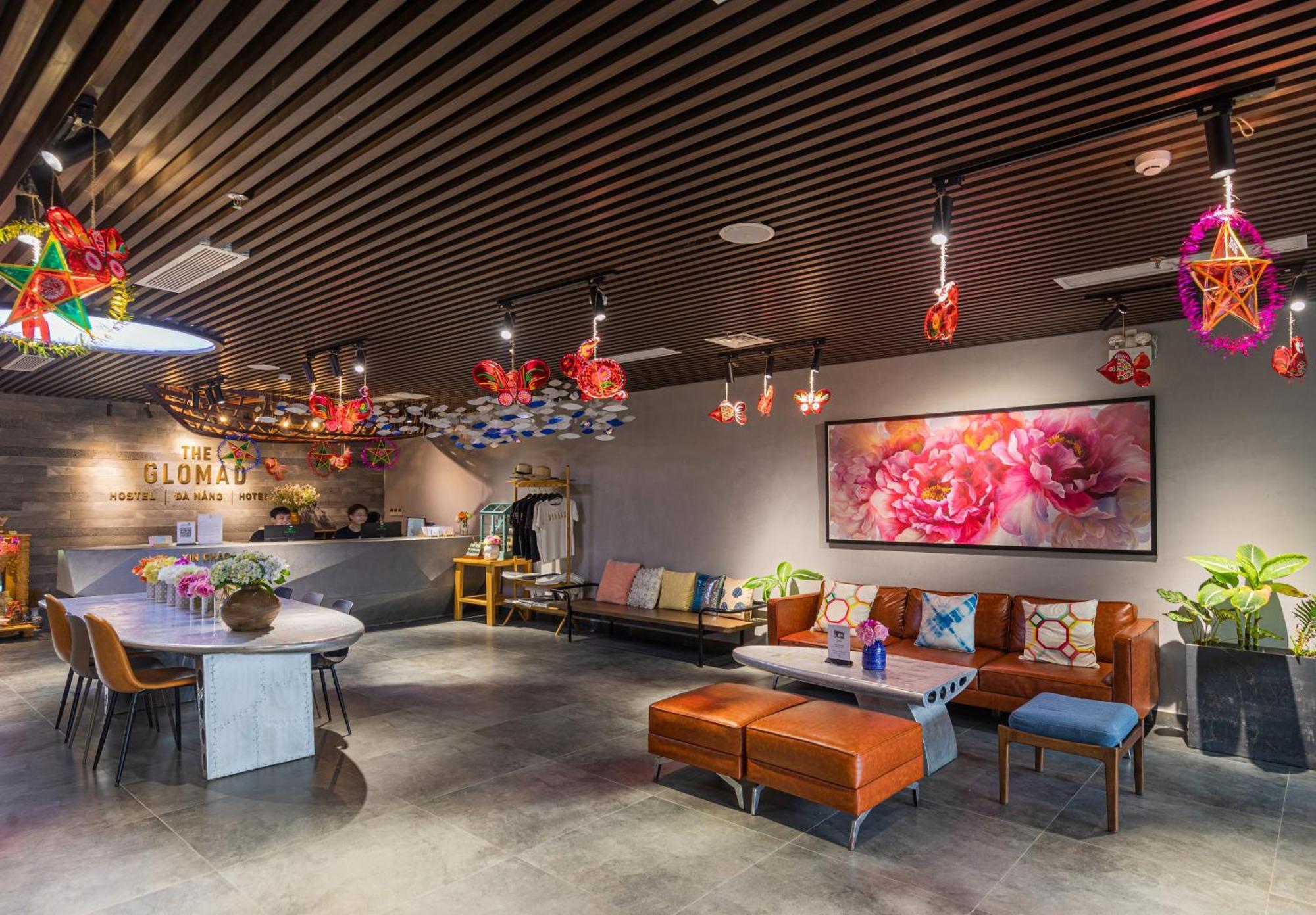 The Glomad Hotel