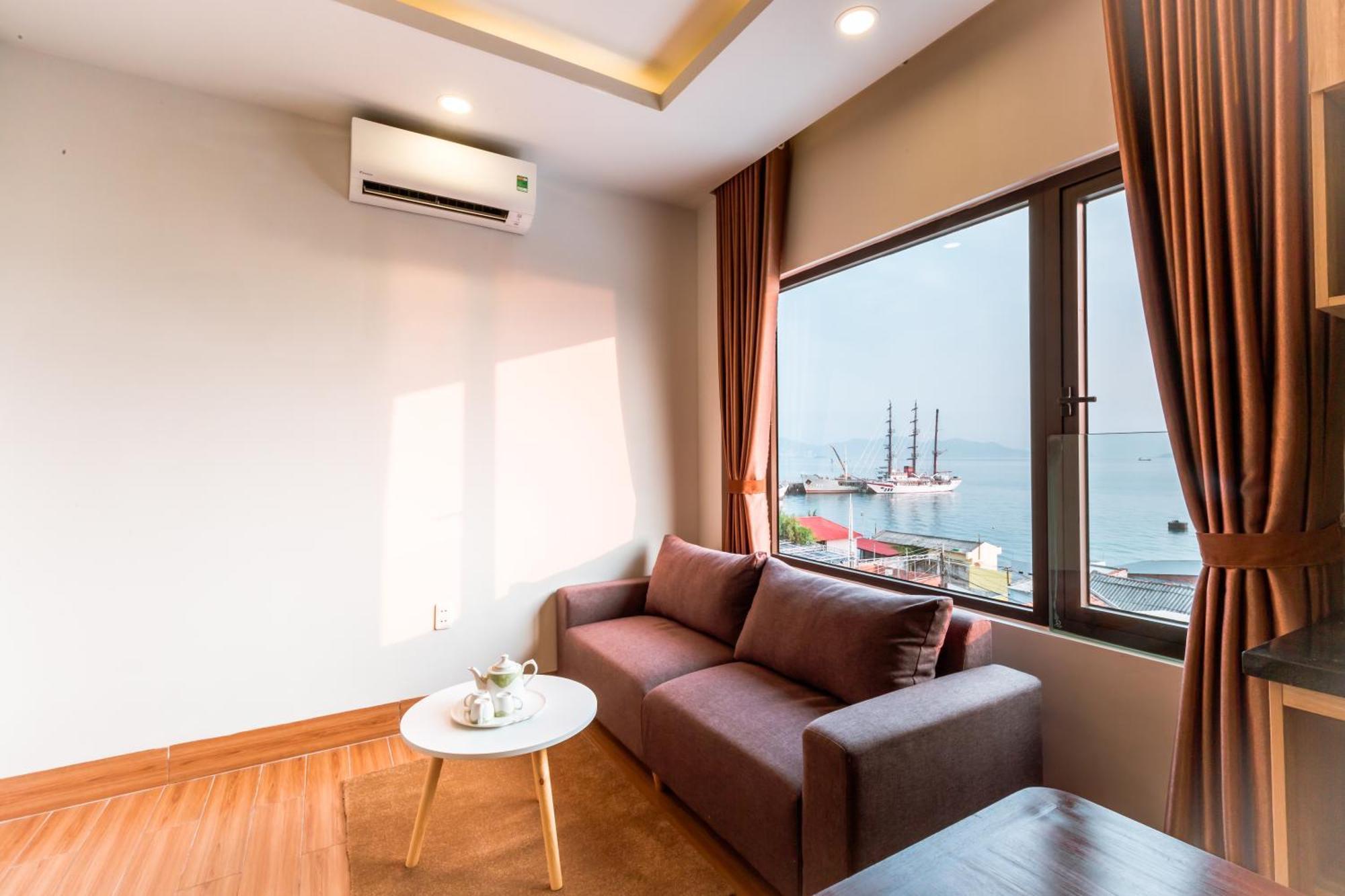 Khách sạn Hướng Biển Aqua