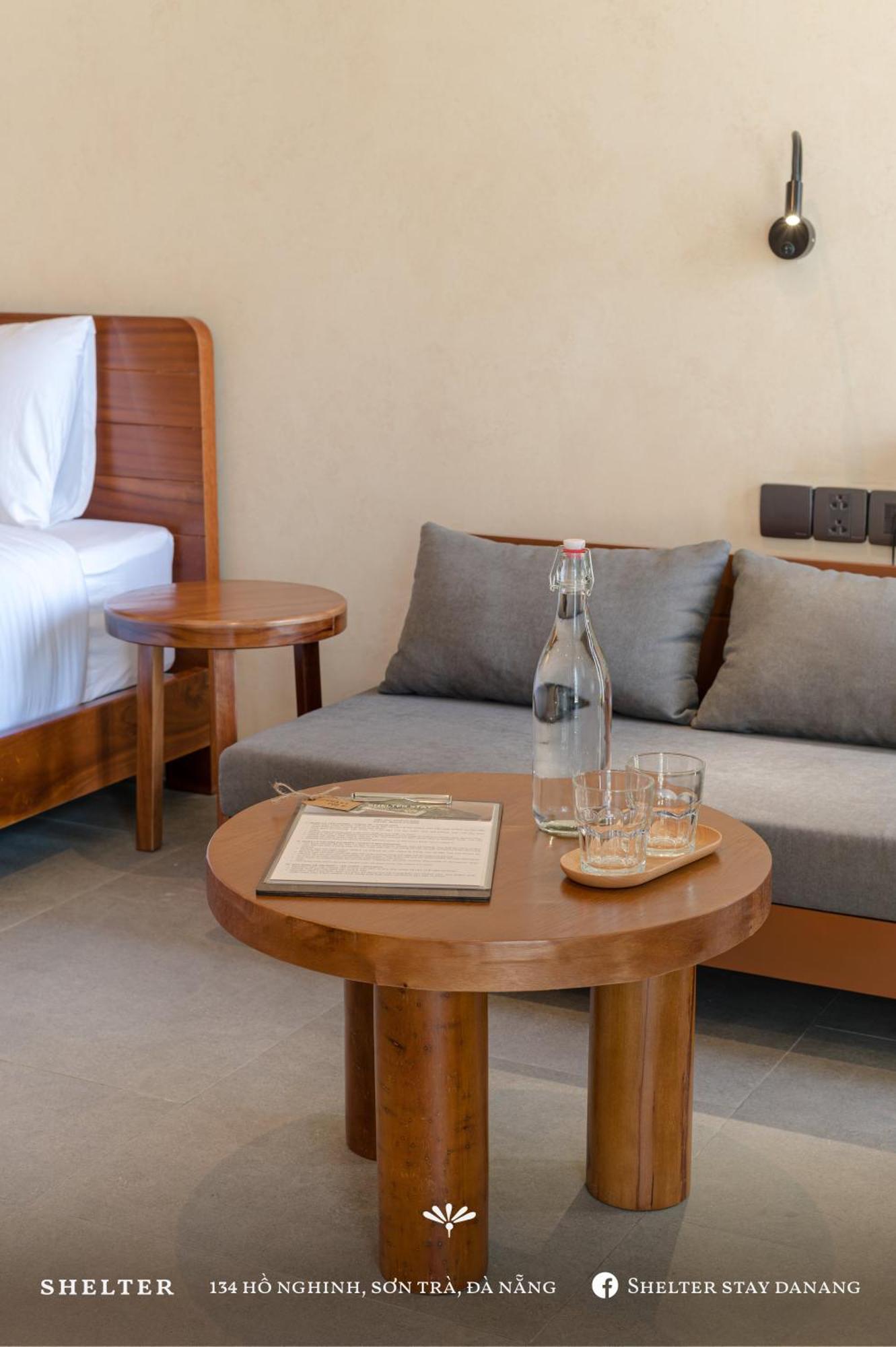 Hotel Shelter *