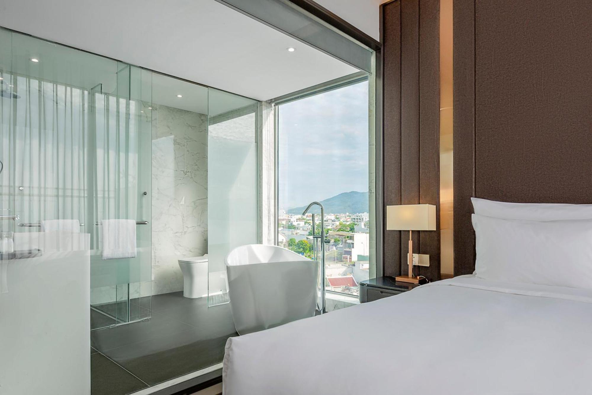 Le Sands Oceanfront Khách sạn Đà Nẵng
