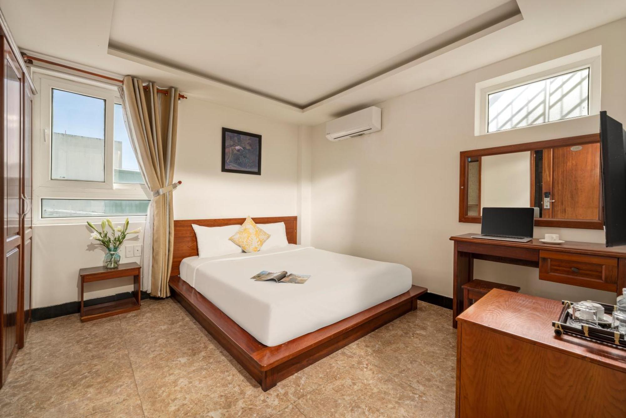 Titan Hotel Da Nang