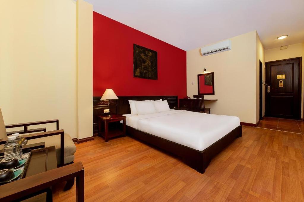 Hotel Gold Coast 3*
