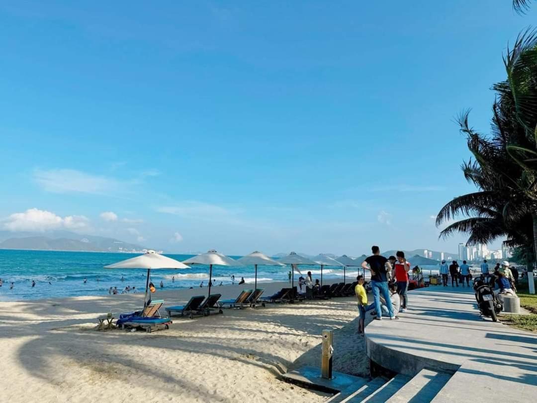 Beachfront Scenia Bay