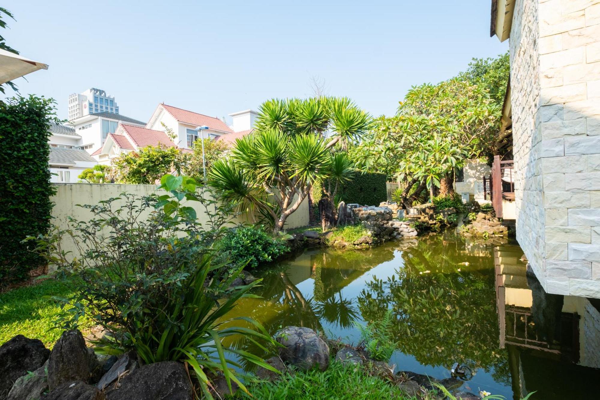 Resort The Blossom Resort Island