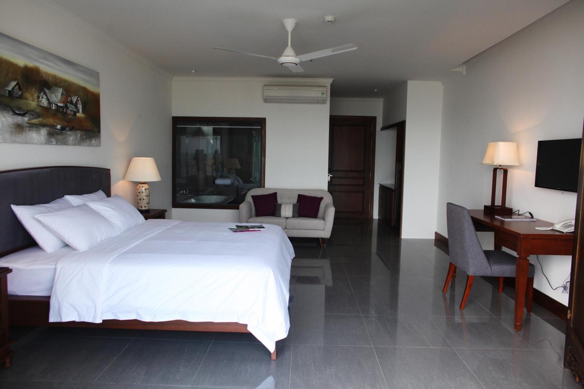 Dan Oasis And Aparthotel 2*