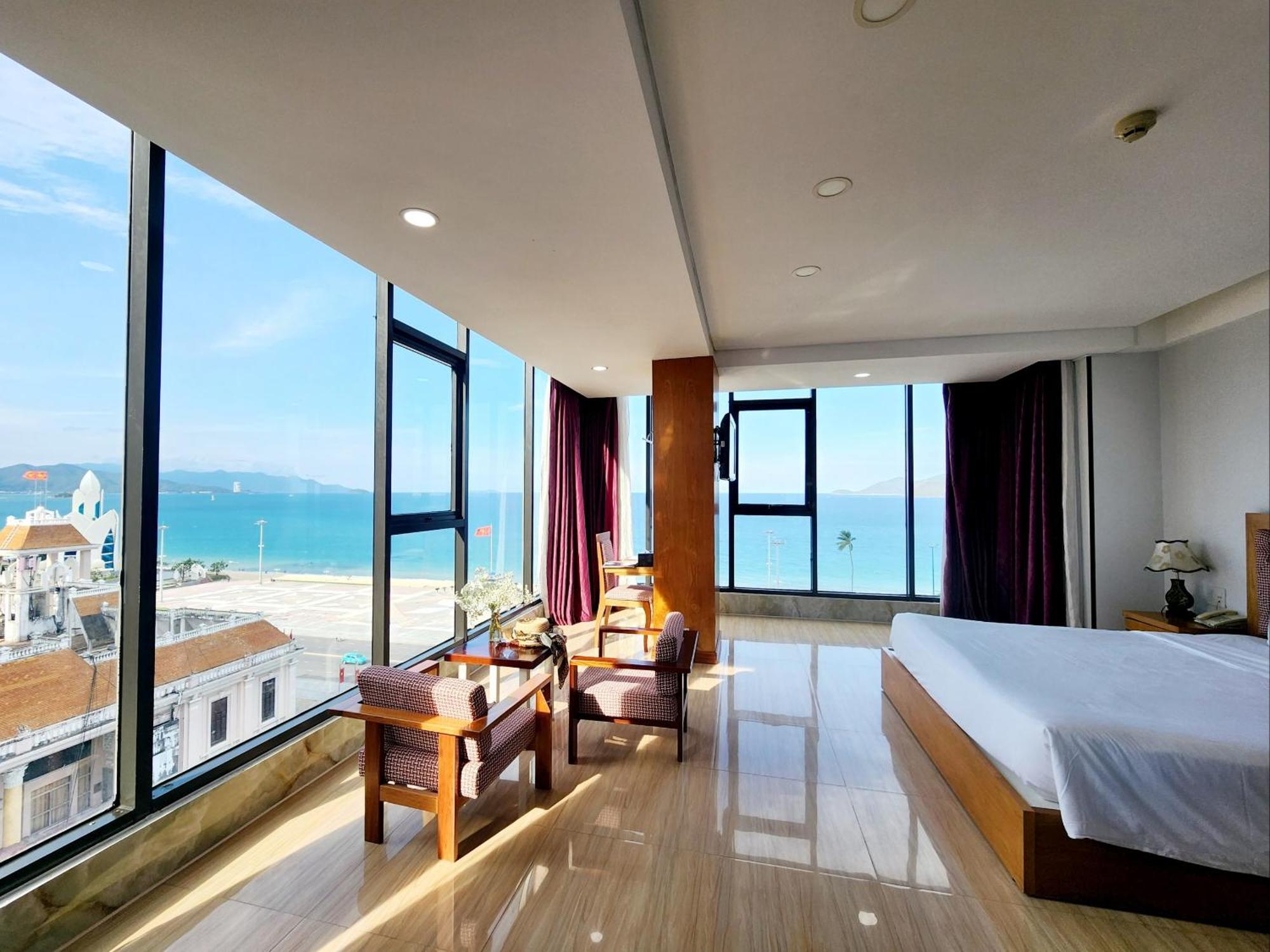Happy Light Nha Trang