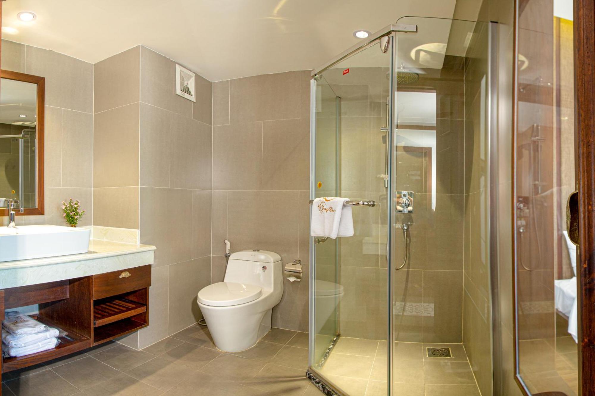 Khách sạn Dong Duong Hotel&suites