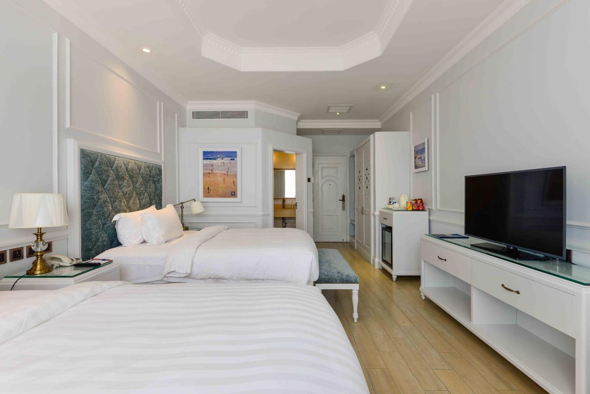 Resort Lan Rung Long Hai